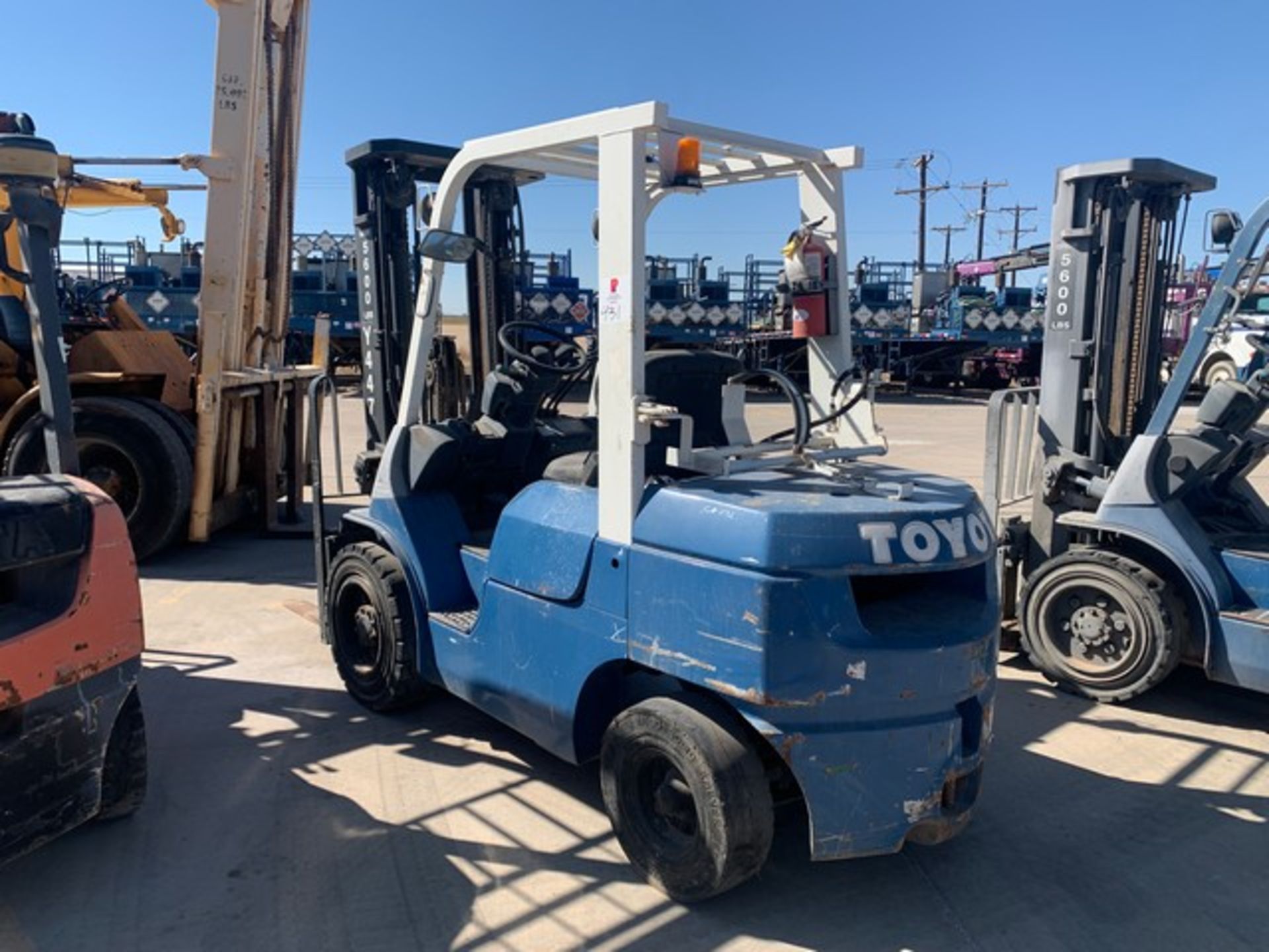 Located in YARD 2 - Odessa, TX (SUB072) TOYOTA MODEL- 7FGU30 5600# STRAIGHT MAST FORKLIFT, P/B - Image 3 of 6