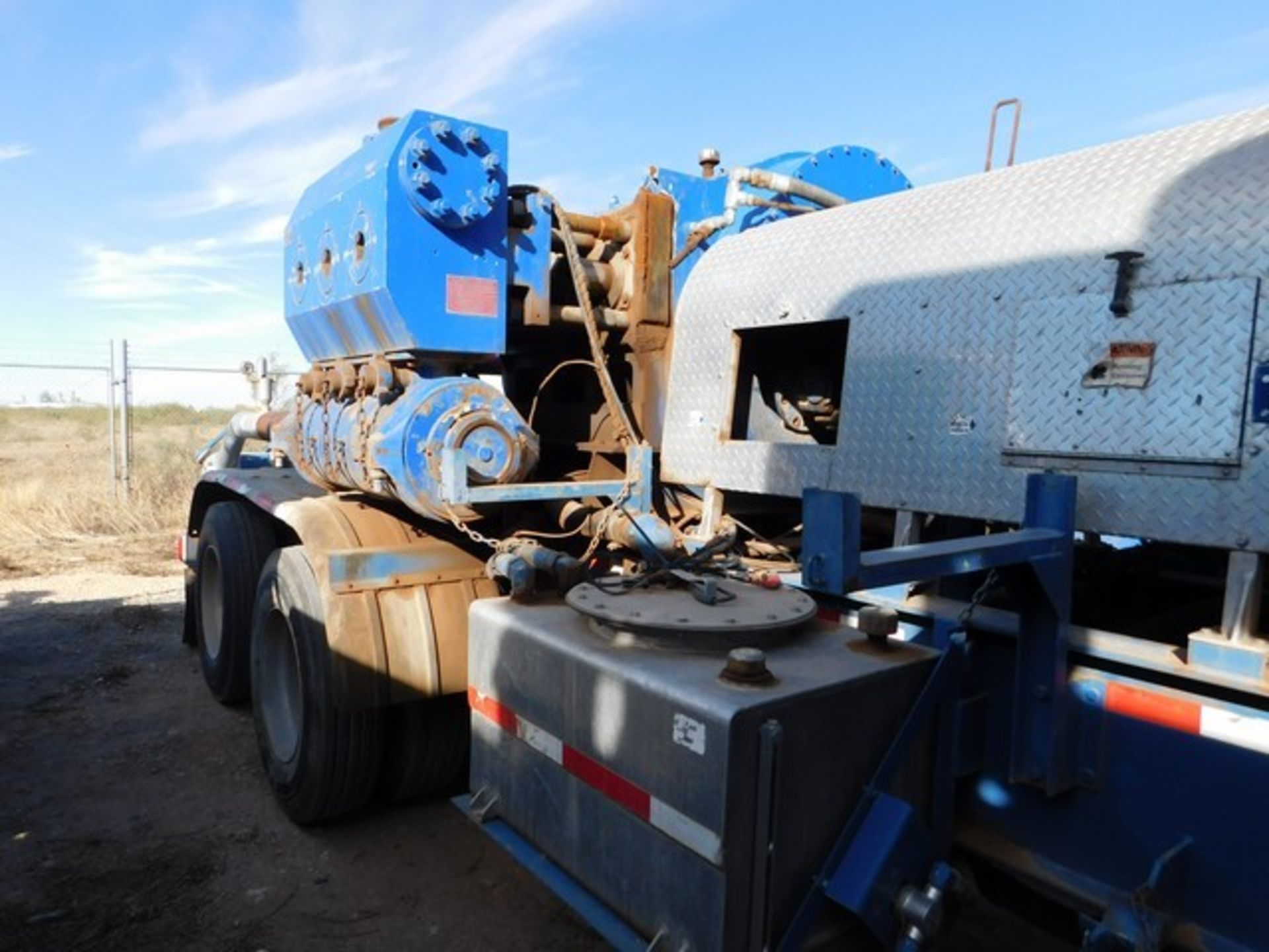 Located in YARD 2 - Odessa, TX (FPF202) 2017 GARDNER DENVER 2250T TRIPLEX FRAC PUMP, P/B CUMMINS - Bild 11 aus 12