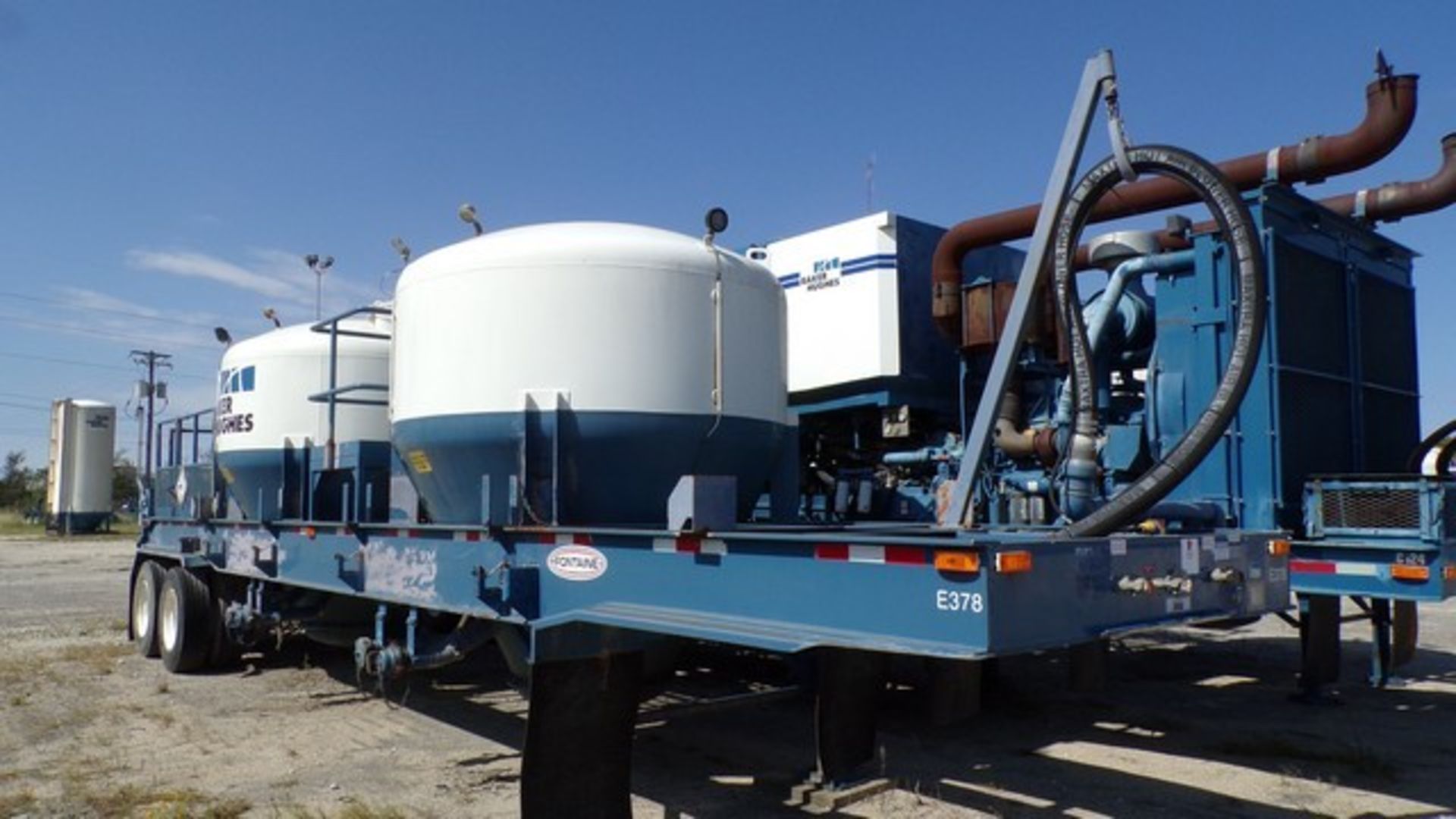 Located in YARD 19 - Wixon Valley, TX (CTF175) (X) 2004 FONTAINE 600 T/A 2 POD BULK CEMENT