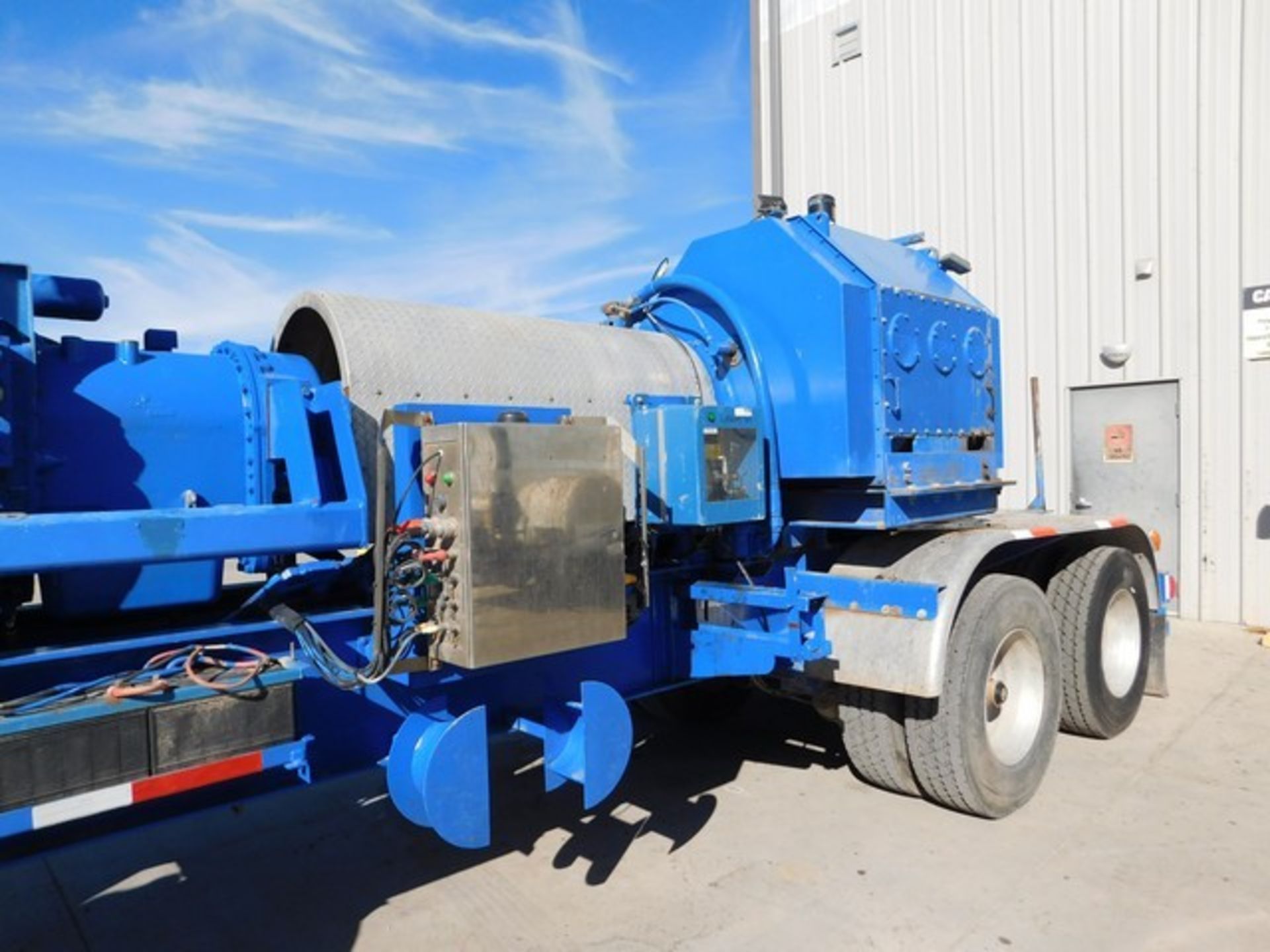 Located in YARD 2 - Odessa, TX (FPF728) 2017 SPM TWS2250 TRIPLEX FRAC PUMP, P/B CUMMINS QSK 50 - Image 4 of 10