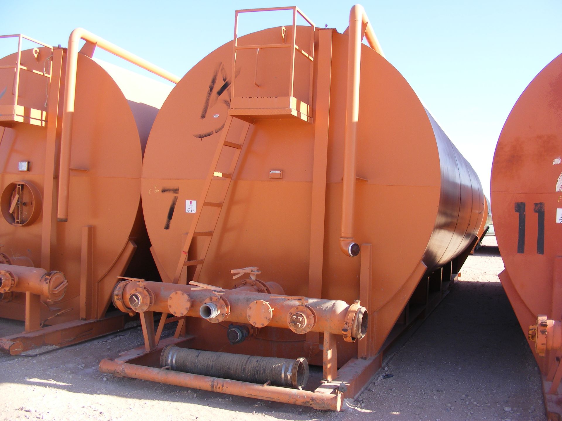 Located in YARD 1 - Midland, TX (2447) 2012 DESERT TANK 10'D, 500 BBL FRAC TANK, (2) CLEAN OUT - Image 2 of 3