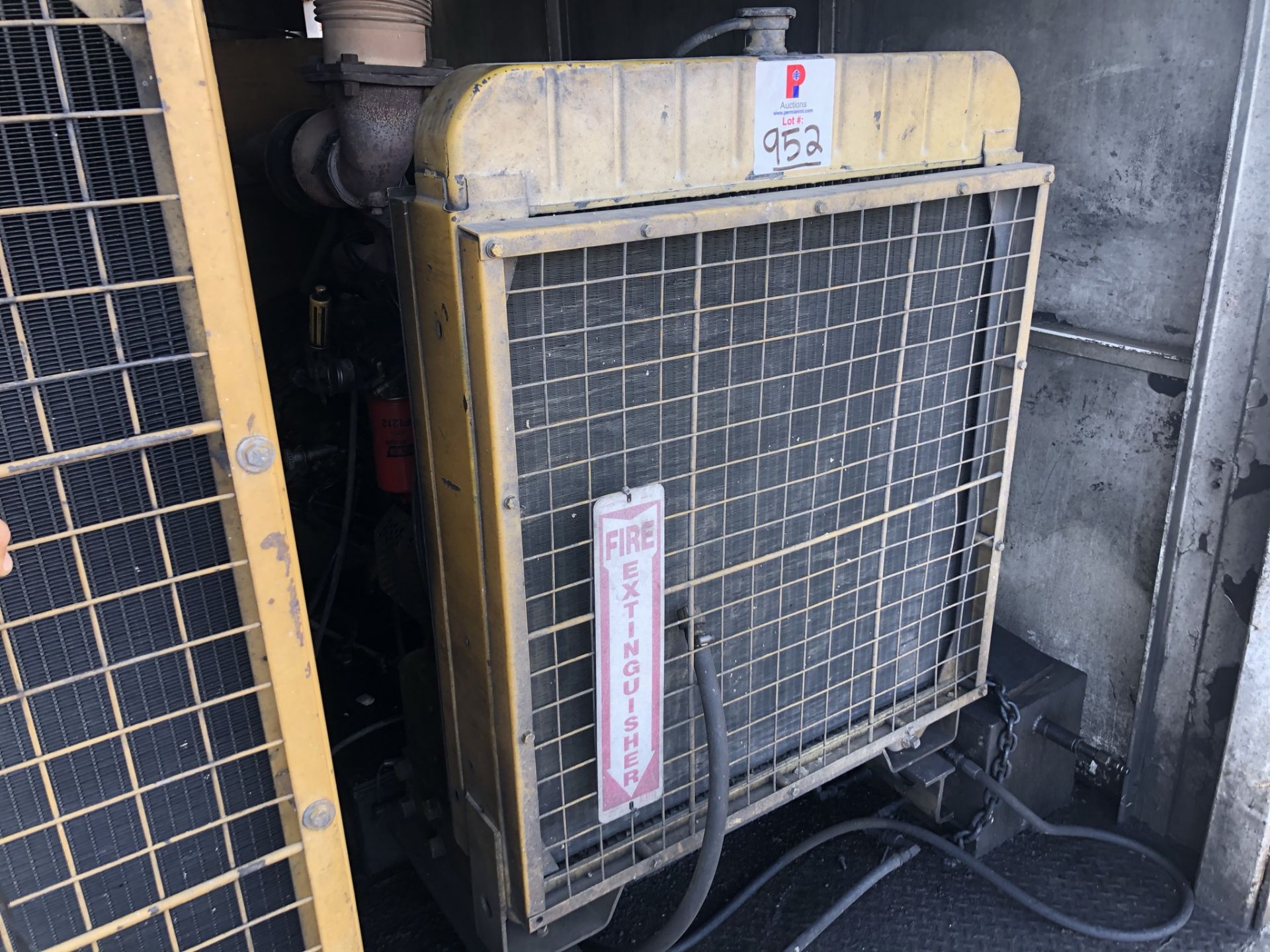 Located in YARD 20 - Merkel, TX CAT 3306/ SR4B GENERATOR (NOTE: $800 REMOVAL FEE WILL BE ADDED TO - Image 6 of 6