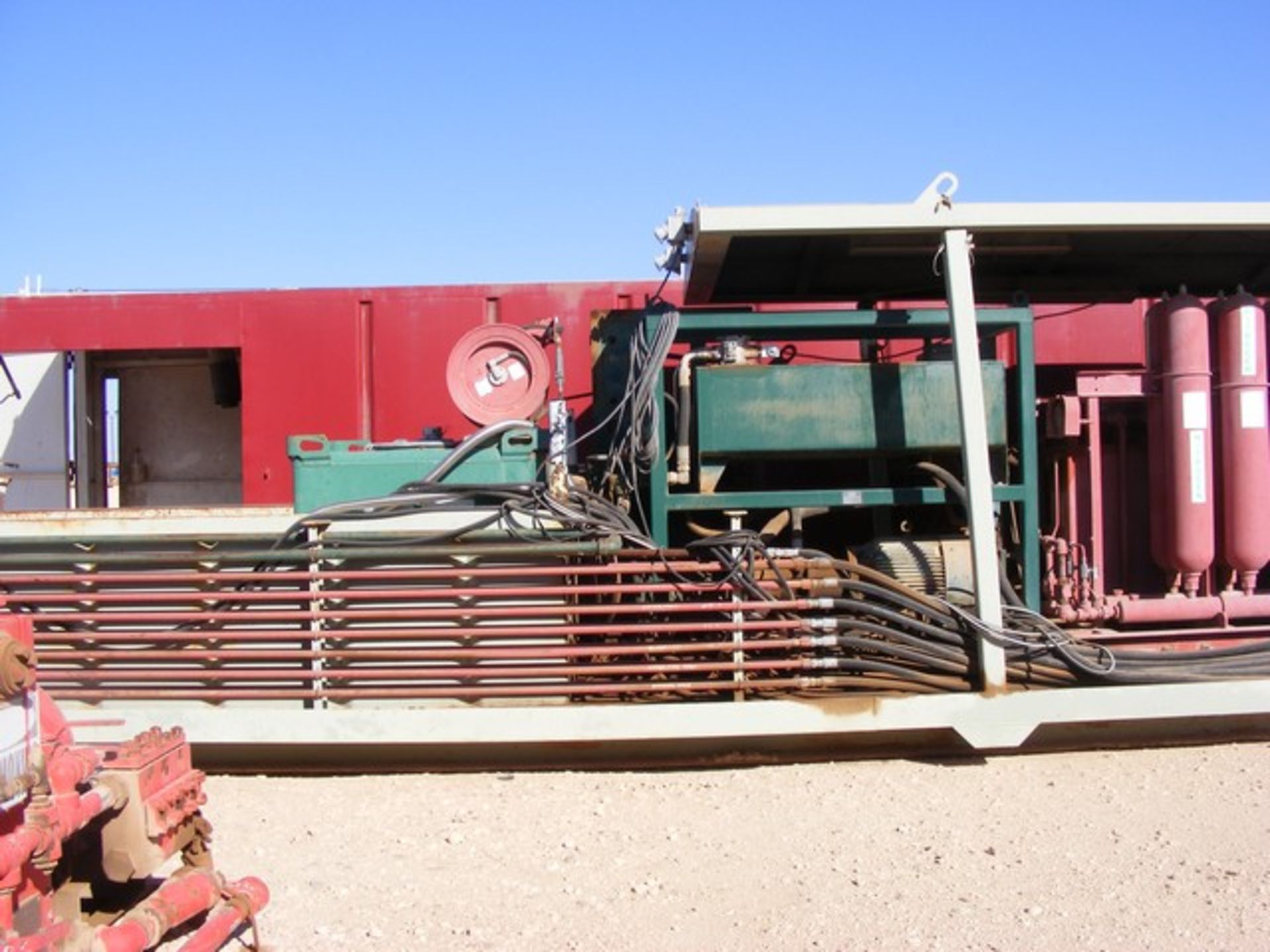 Located in YARD 1 - Midland, TX 7 STATION ACCUMULATOR UNIT, (20) BOTTLES, (10) STAINLESS HYDRAULIC - Image 5 of 7