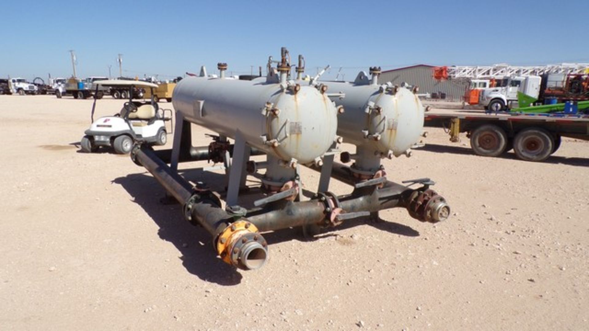 Located in YARD 1 - Midland, TX (1942) 24" X 10' FILER POD CANISTERS W/ 8" PIPE VALVES - Bild 2 aus 3