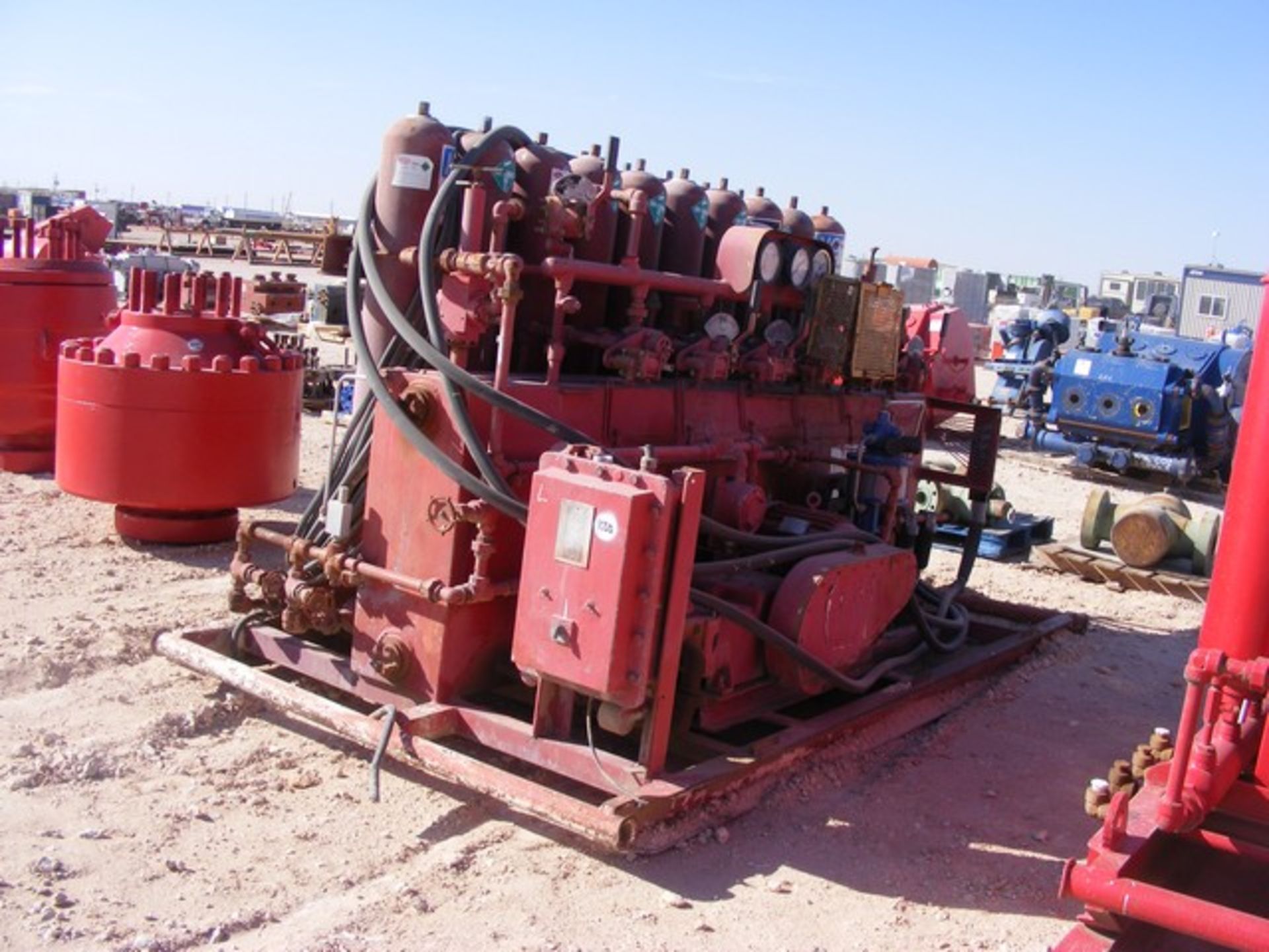 Located in YARD 1 - Midland, TX (2279) KOOMEY MODEL- T20180-3S, (6) STATION HYDRAULIC CLSOING