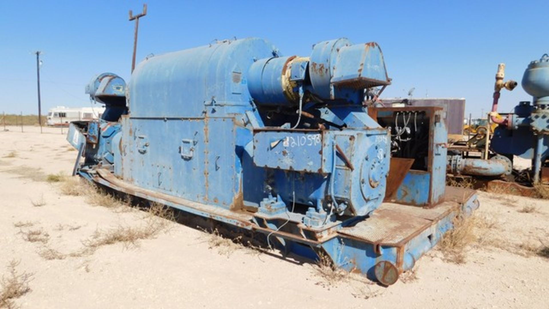 Located in YARD 21 - Odessa, TX CONTINENTAL EMSCO D3 SGL DRUM DRAWWORKS, SN-47 W/ AIR OPERATOED - Image 4 of 6
