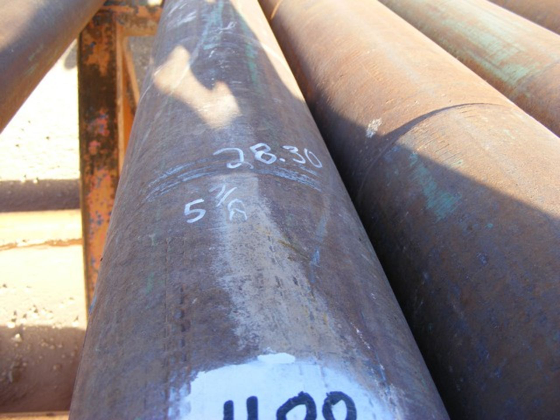 Located in YARD 1 - Midland, TX 6"OD X 2-5/8"ID X 28.30'L DRILL COLLAR, W/ 4-1/2" XH CONNS