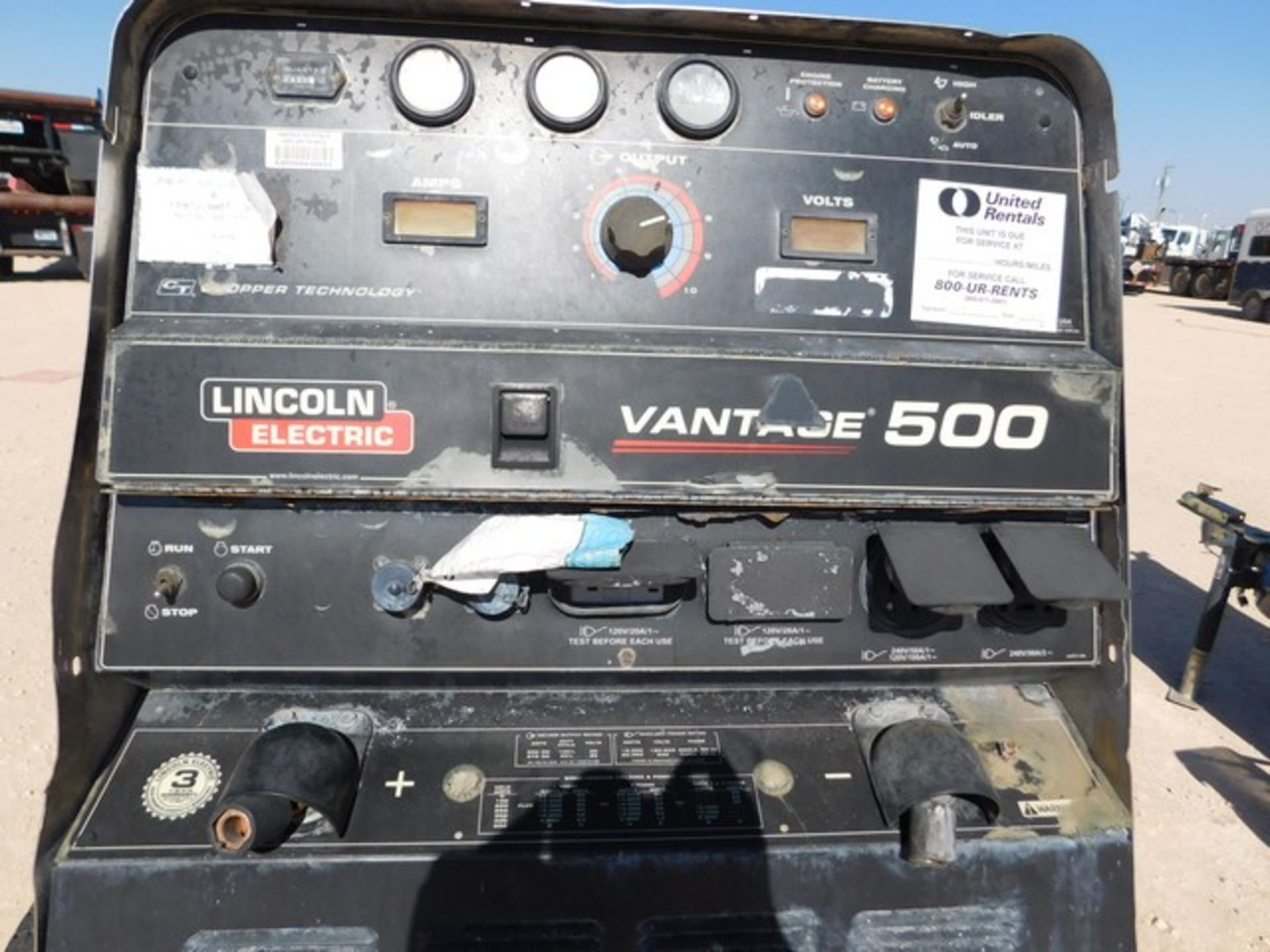 Located in YARD 1 - Midland, TX LINCOLN ELECTRIC VANTAGE 500 WELDER/ GENERATOR, 500 MAX AMP, P/B - Image 3 of 7