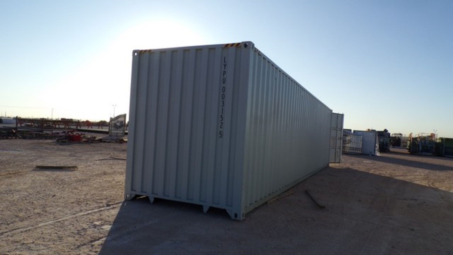 Located in YARD 1 - Midland, TX 40' H CUB SEA CONTAINER W/ (4) SIDE OPEN DOORS, (1) END DOOR - Image 4 of 5