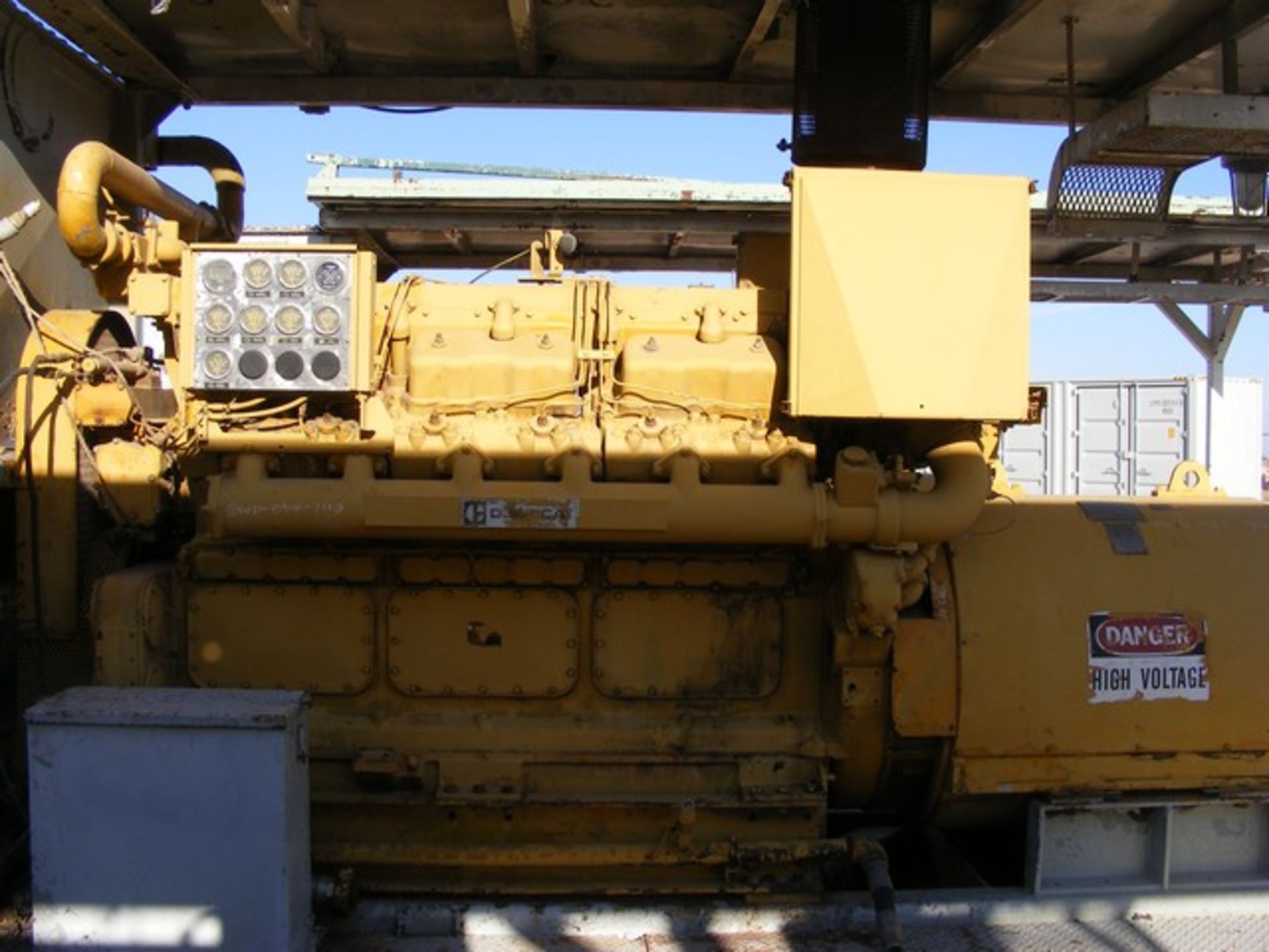 Located in YARD 1 - Midland, TX (2942) KATO 800 KW GENERATOR, SN- 87287-6, (3) PH, 60HZ, 347/600 - Bild 4 aus 6