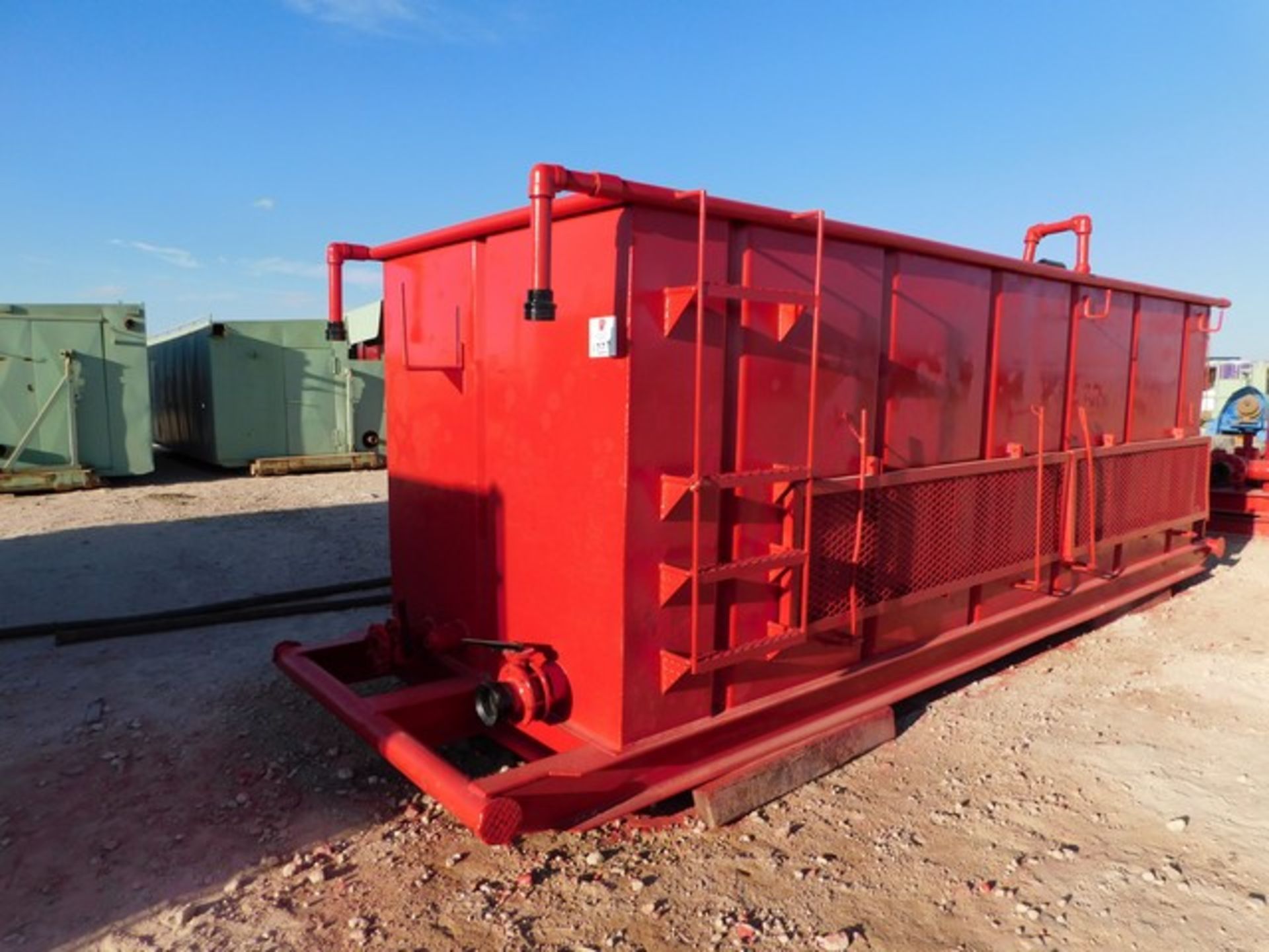 Located in YARD 1 - Midland, TX (6101) 6'H X 6.6'W X 18'L (2) COMPARTMENT FLAT BOTTOM REVERSE PIT,
