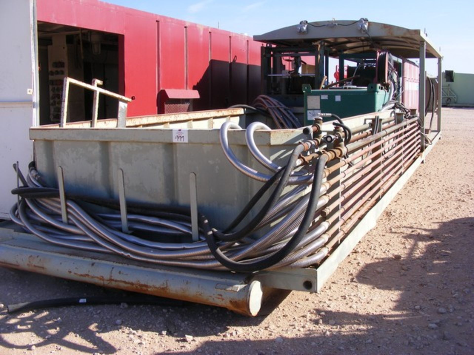 Located in YARD 1 - Midland, TX 7 STATION ACCUMULATOR UNIT, (20) BOTTLES, (10) STAINLESS HYDRAULIC - Image 2 of 7