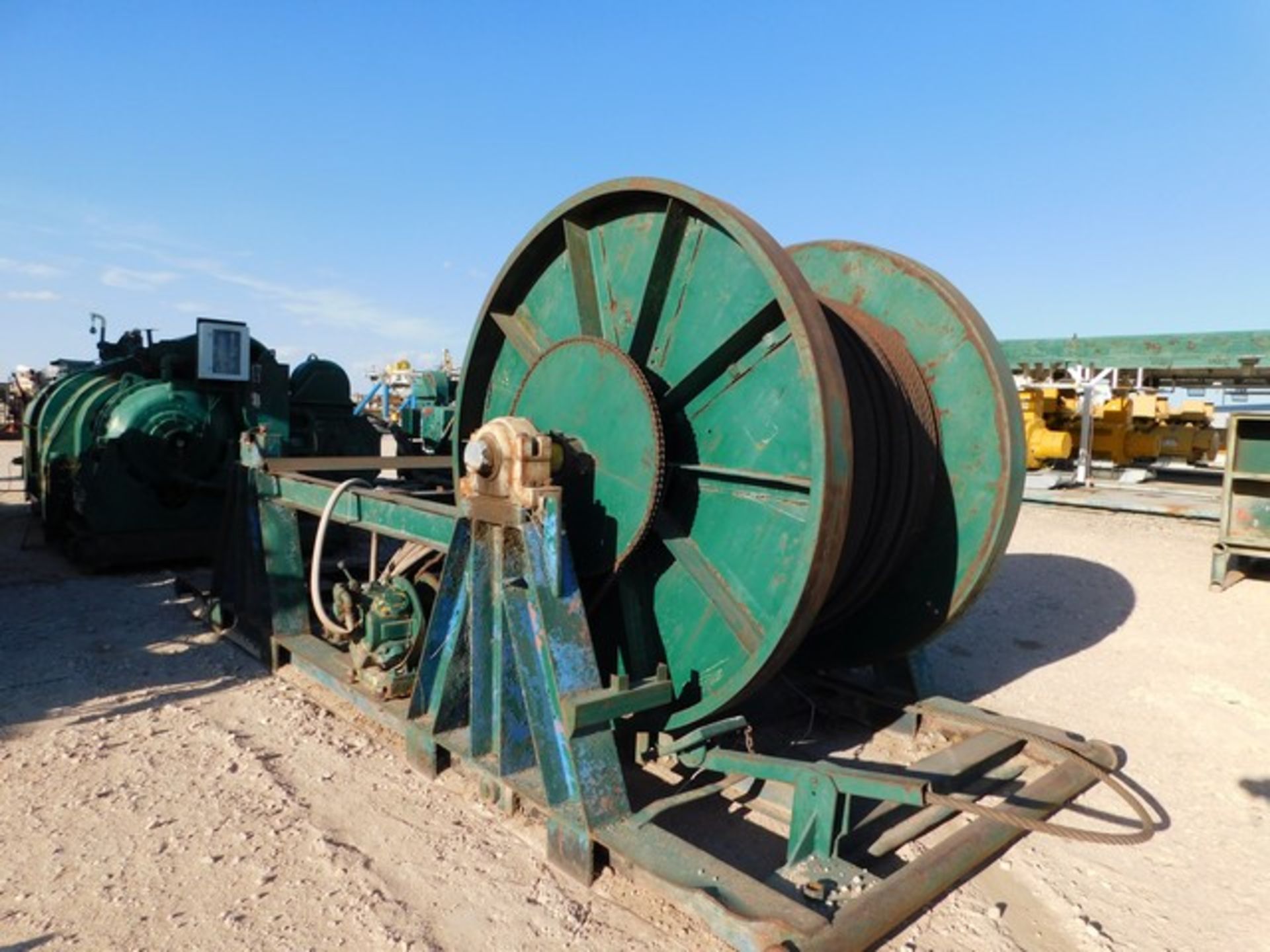 Located in YARD 1 - Midland, TX (2659) 18'L X 8'W HYD POWERED SPOOLING SKID, CHAIN DRIVEN W/ 1-1/ - Image 4 of 4