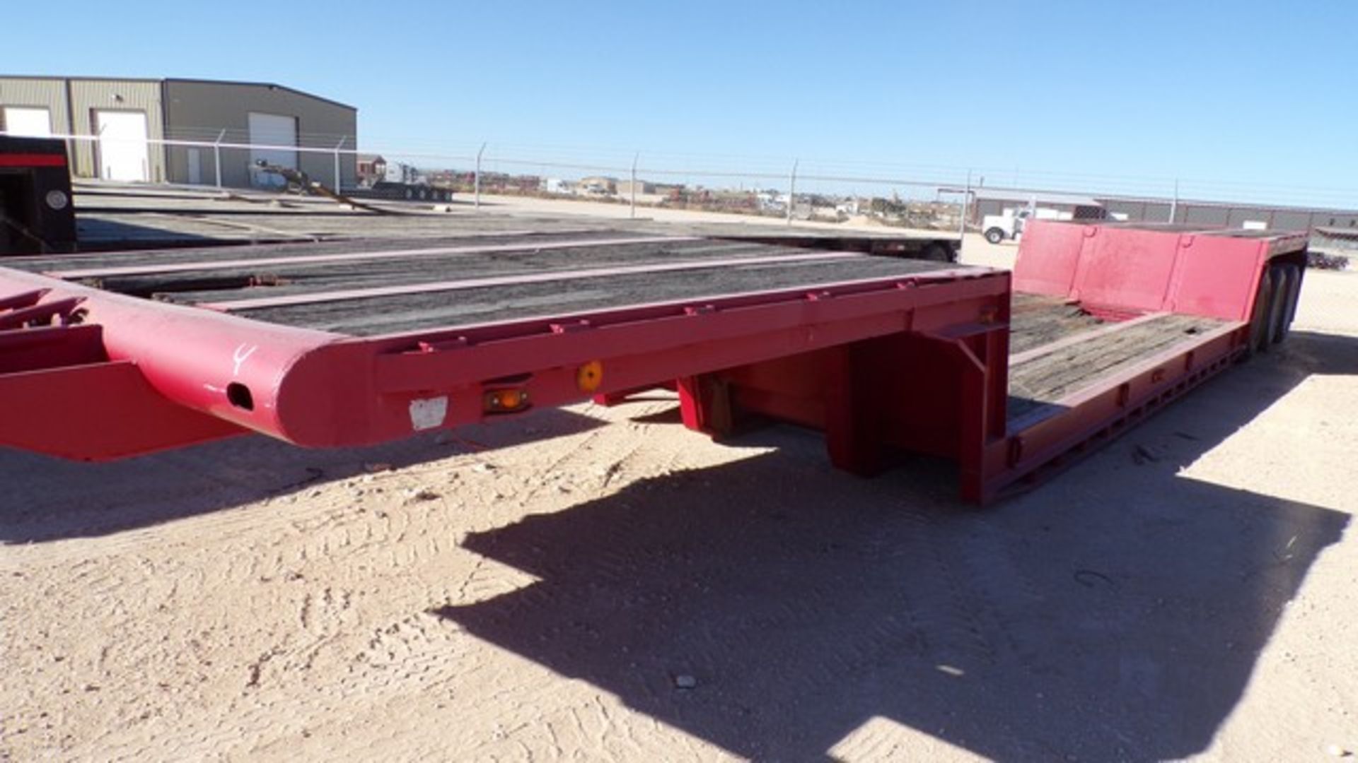 Located in YARD 1 - Midland, TX DBL DROP 3 AXLE EQUIPMENT TRAILER, VIN- , 21.4' LOAD DECK, 41' - Image 2 of 6