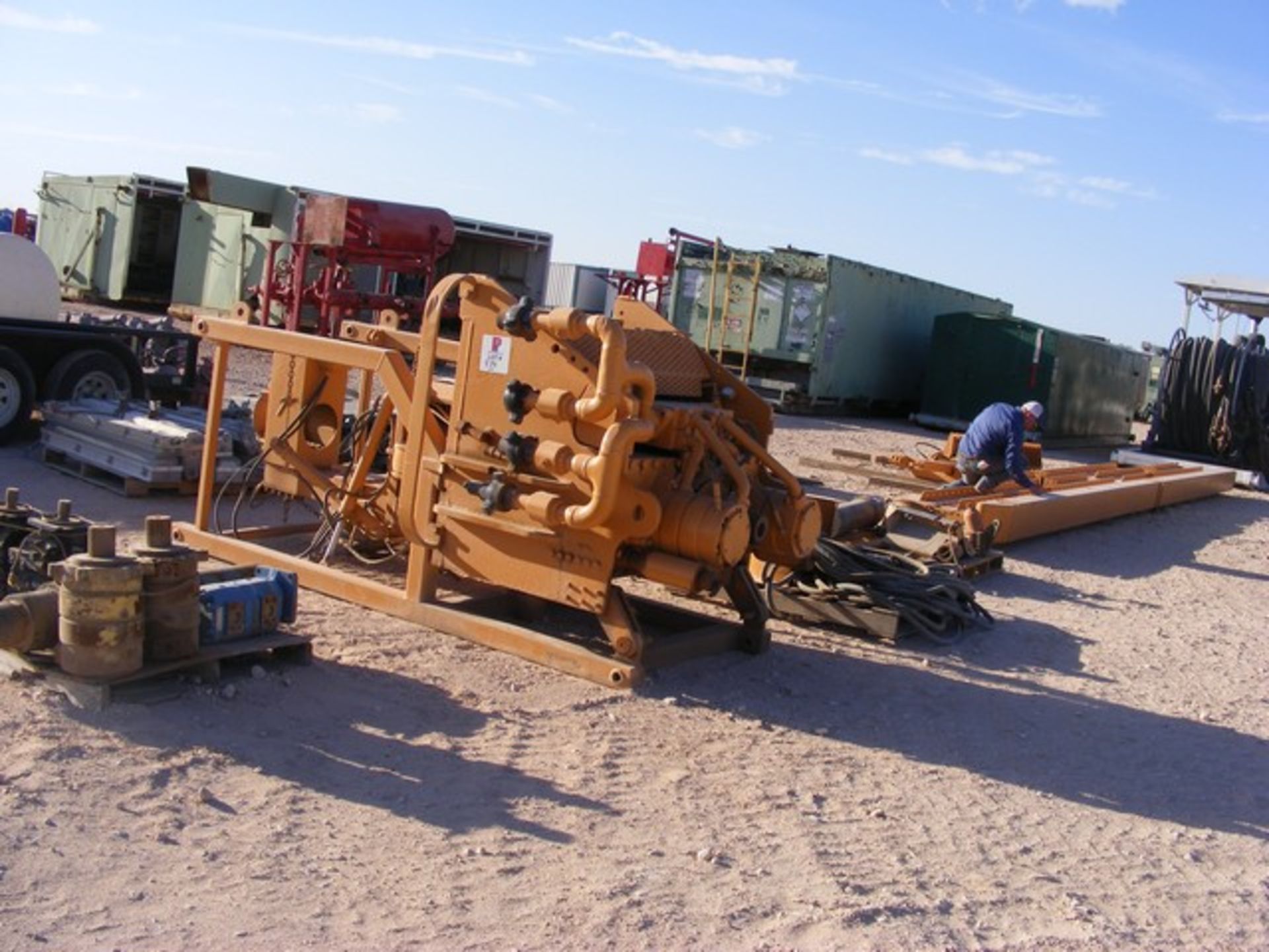 "Located in YARD 1 - Midland, TX TESCO 500 TON ECI (S) 900HP HYDRAULIC TOP DRIVE PACKAGE TO