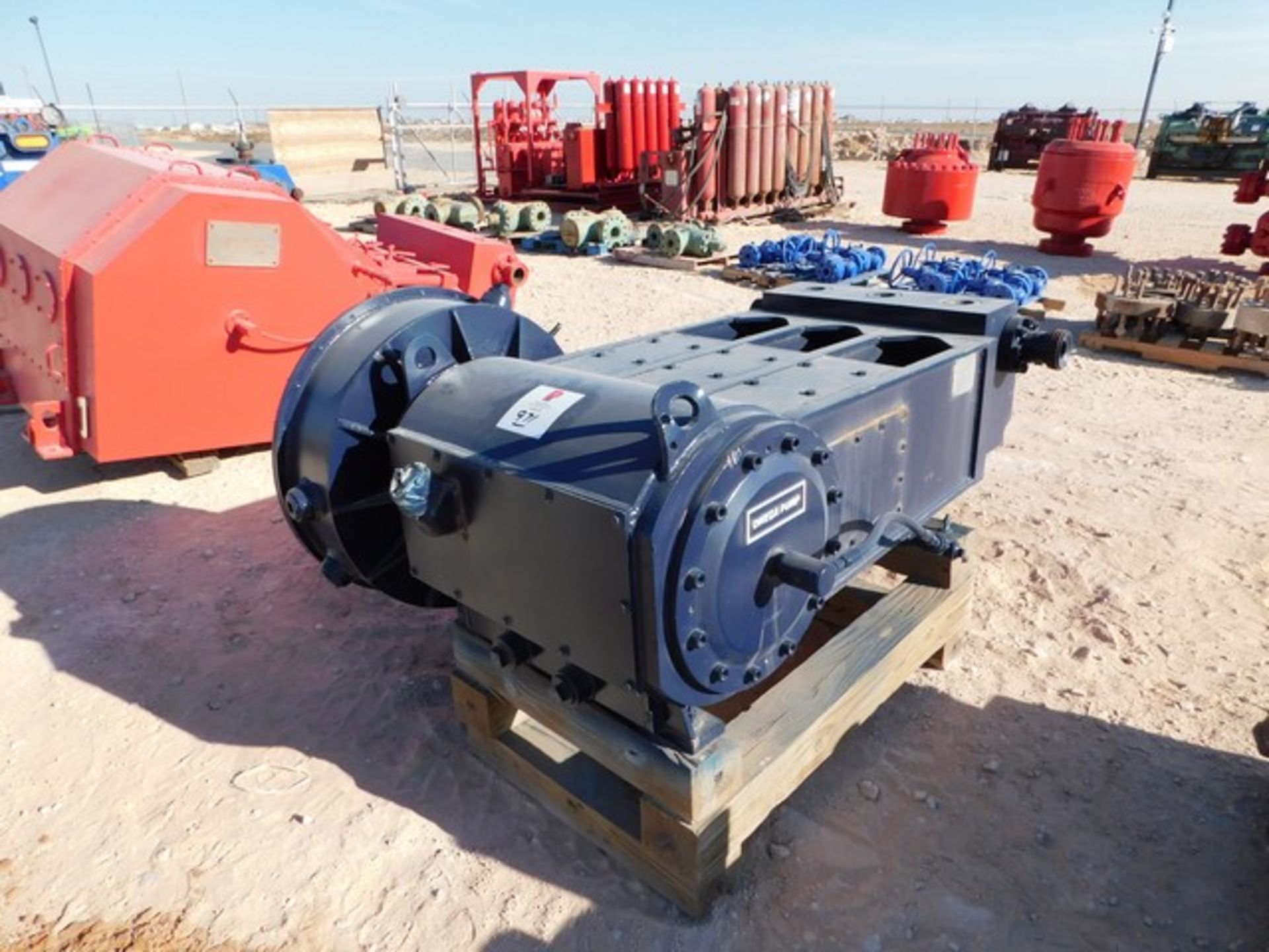 Located in YARD 1 - Midland, TX OMEGA 500HP TRIPLEX W/S PUMP W/ FLUID END MODULE - Image 3 of 4