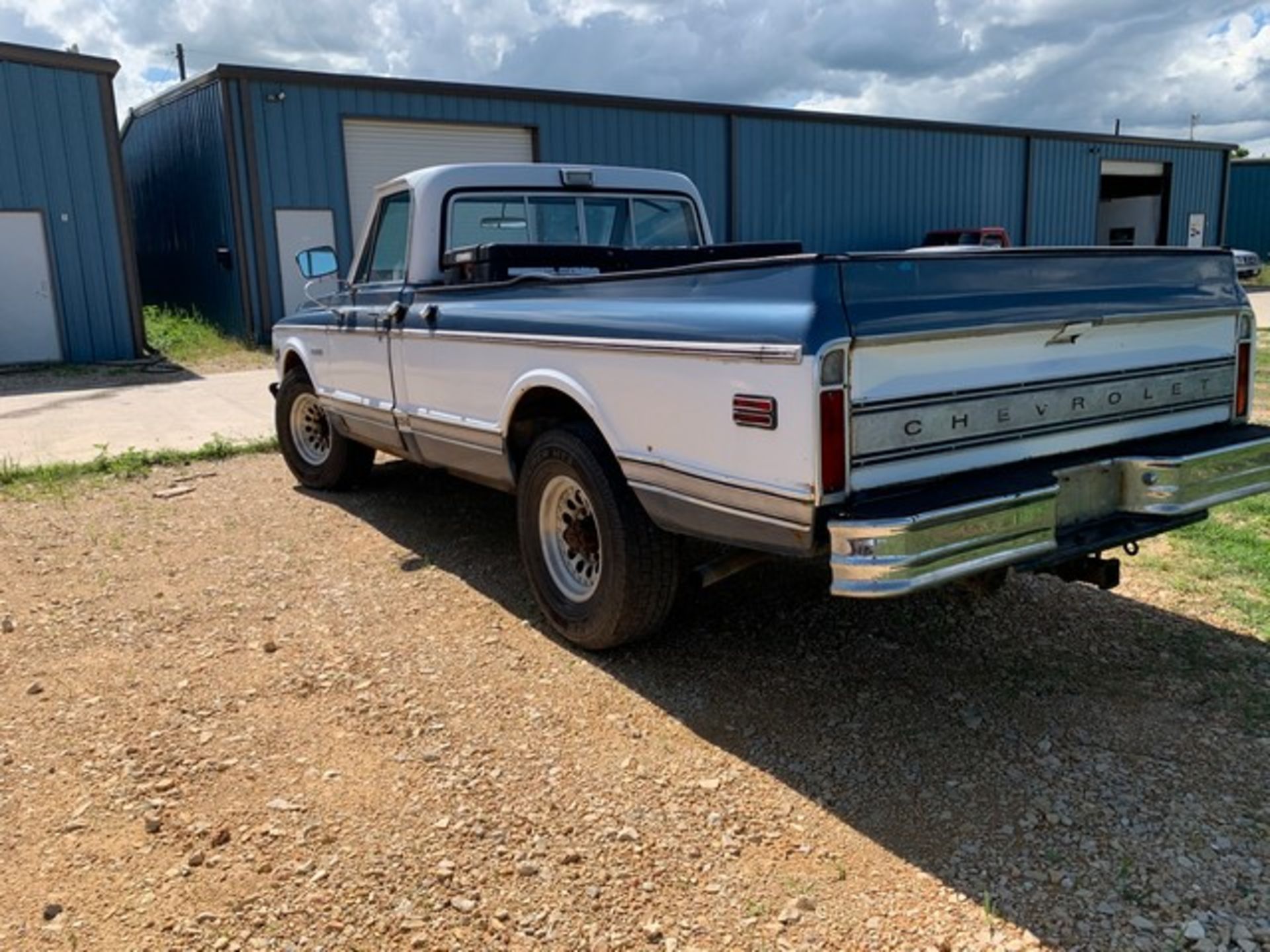 Located in YARD 11 - Fulshear, TX (X) 1971 CHEVROLET C20 2500 CHEYENNE FACTORY BIG BLOCK AC TRUCK, - Bild 13 aus 37