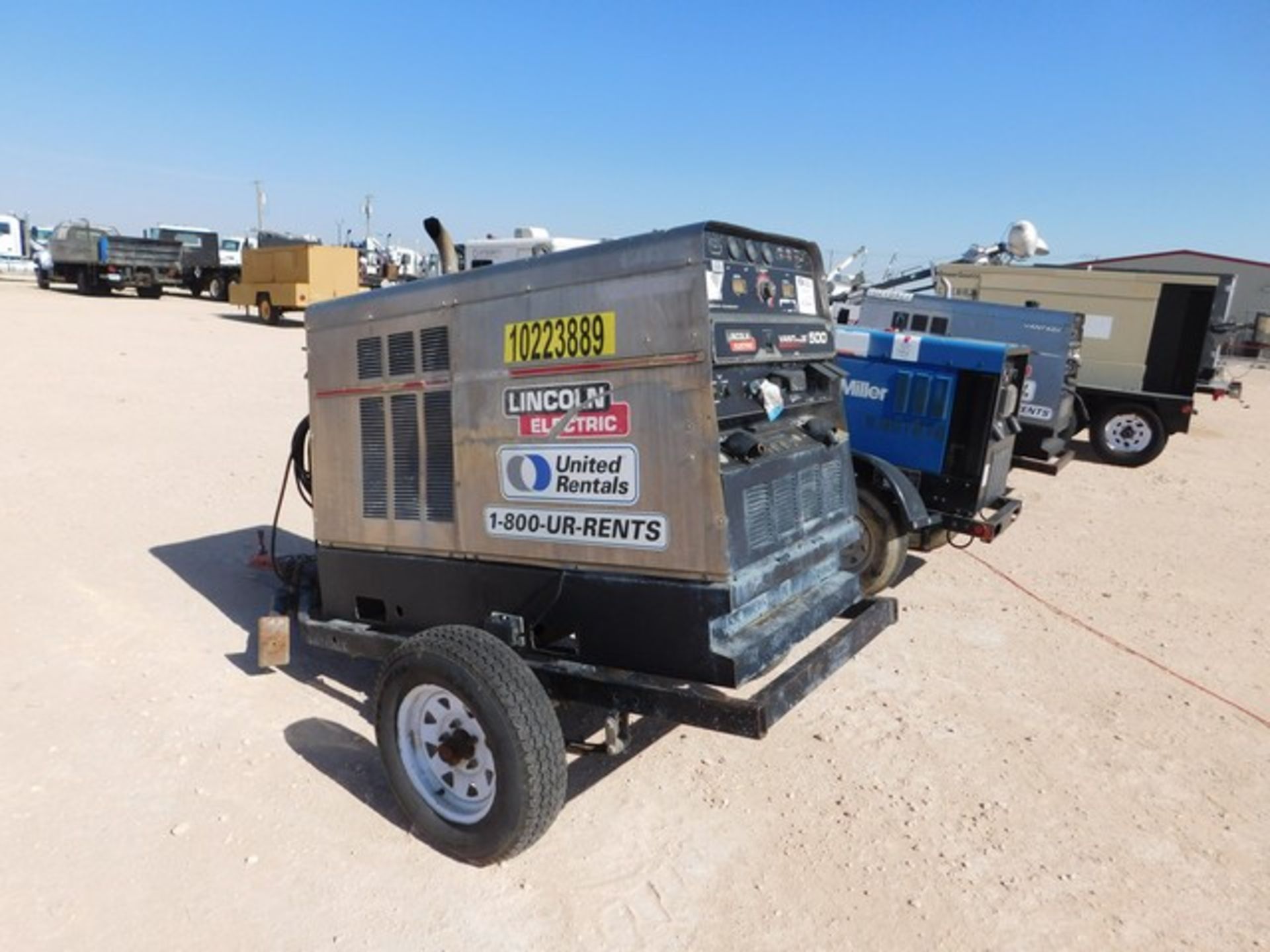 Located in YARD 1 - Midland, TX LINCOLN ELECTRIC VANTAGE 500 WELDER/ GENERATOR, 500 MAX AMP, P/B - Image 2 of 7