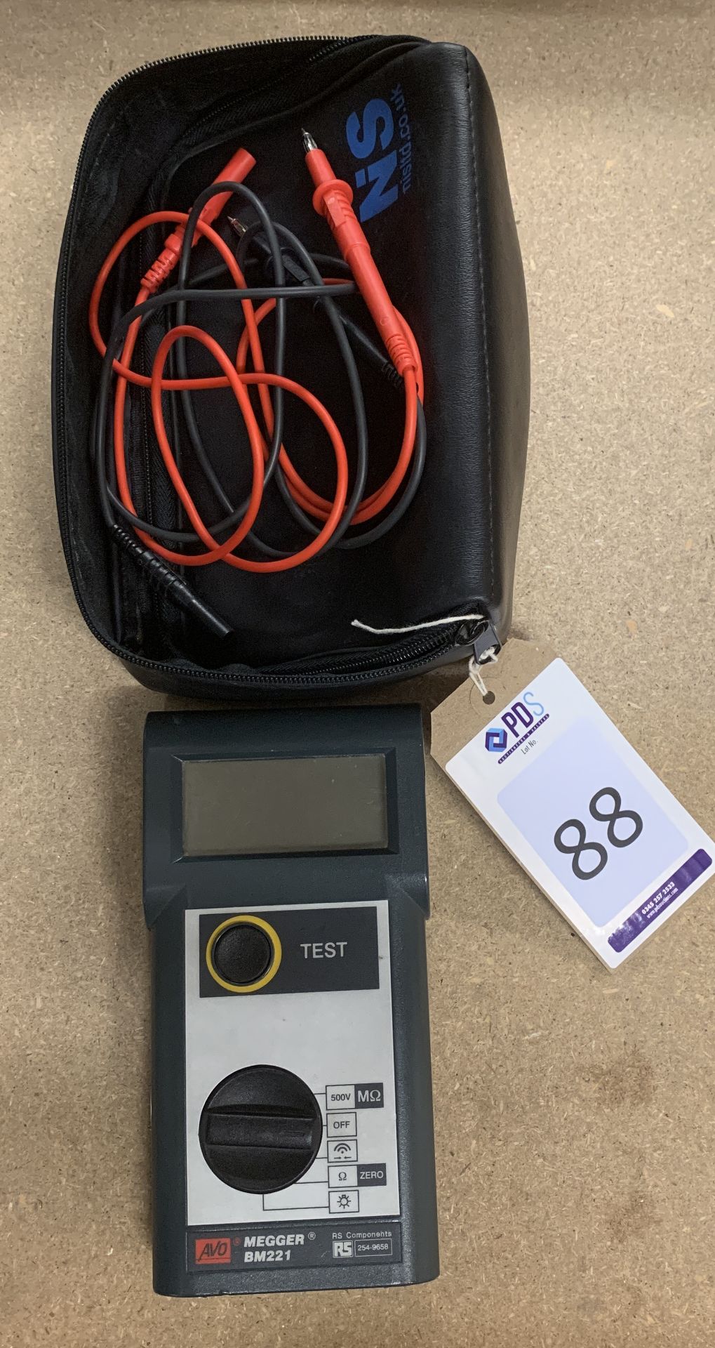 Megger BM221 Digital Insulation & Continuity Tester (Located Norwich – See General Notes for Viewing