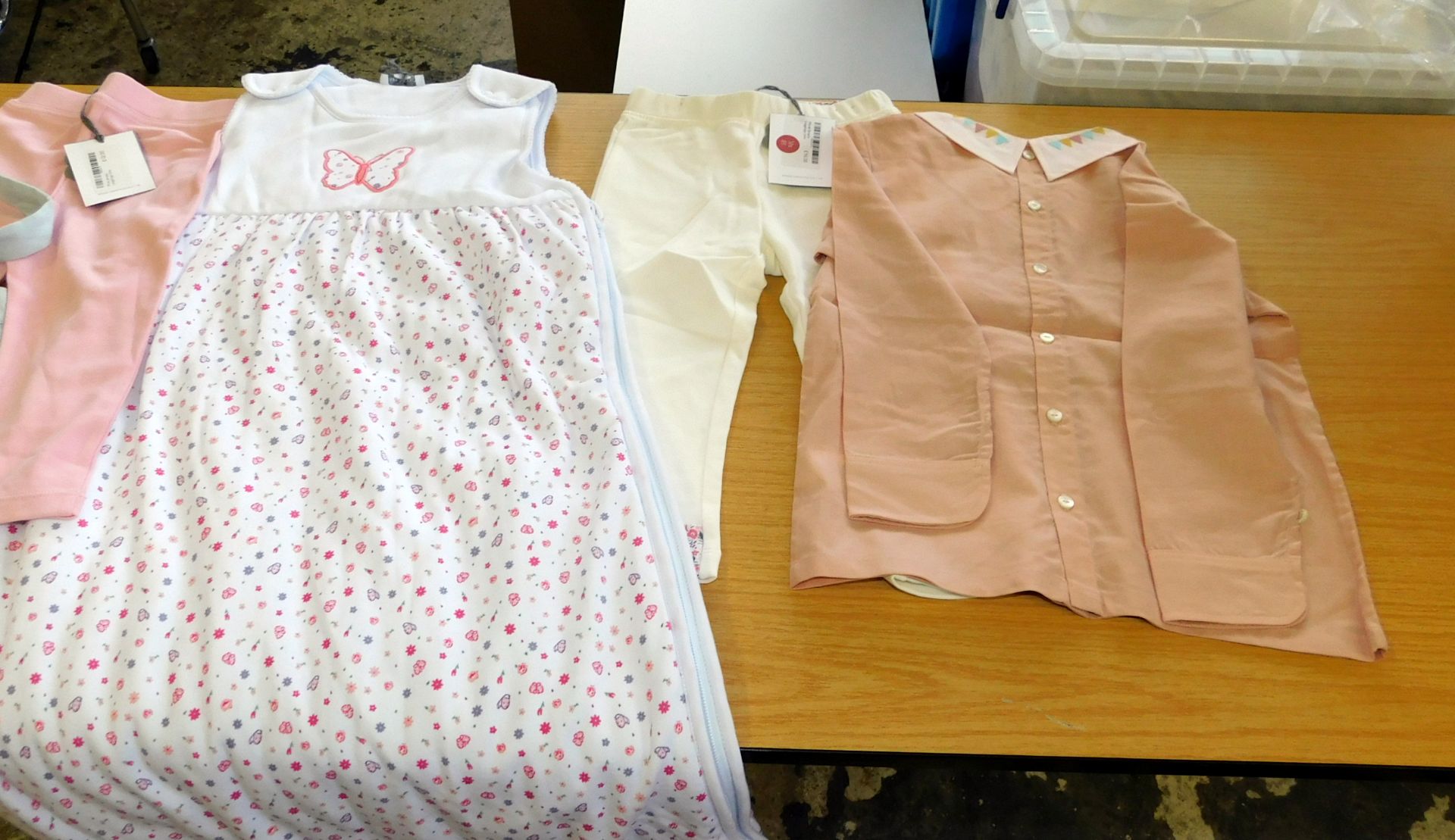 200 Pieces of Happyology Children’s Clothing To Include:- 28 pink trousers, 4 pink floral tops, 8 - Image 4 of 4