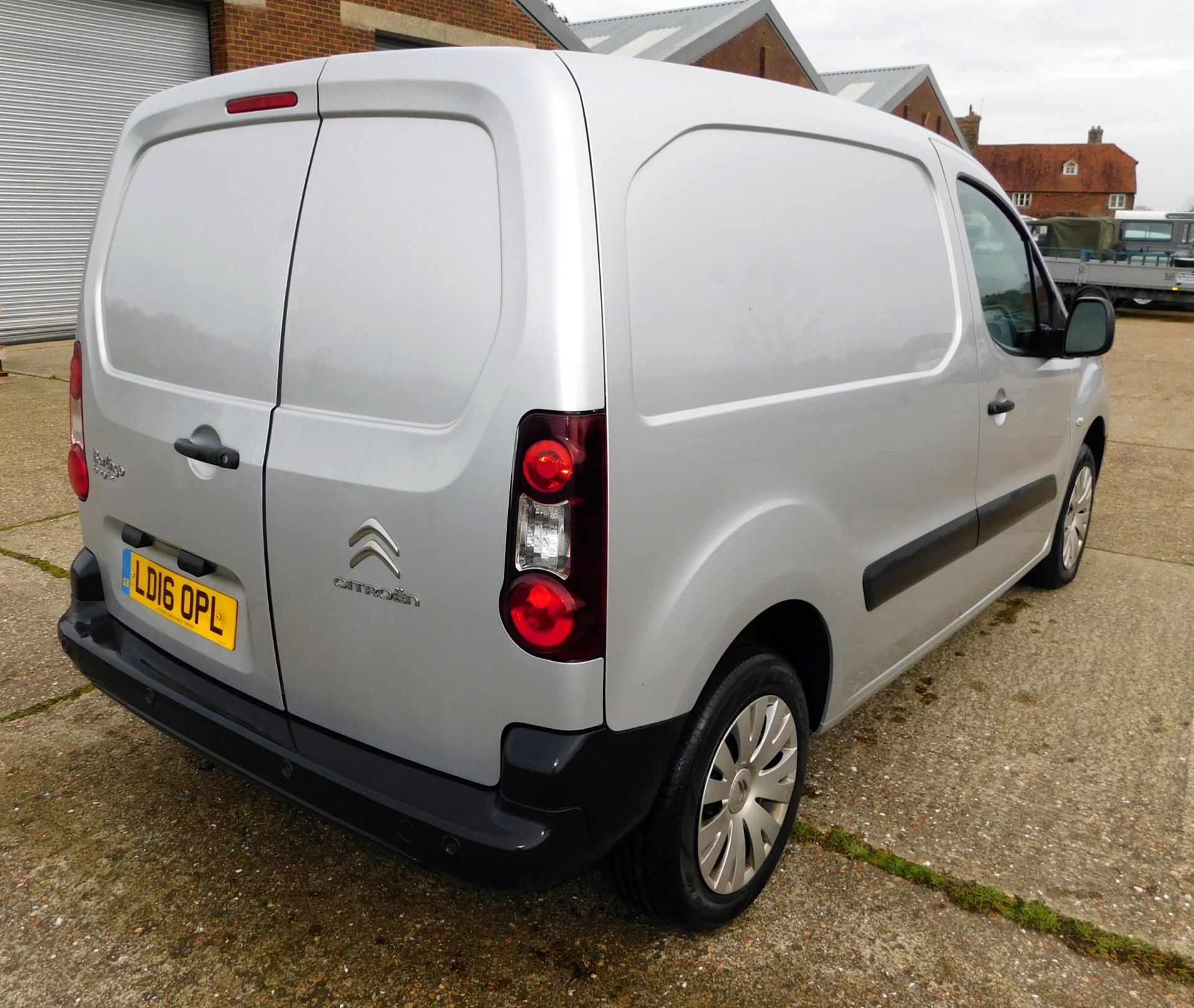 Citroen Berlingo L1 1.6 HDi 625Kg Enterprise 75ps, Registration LD16 OPL, First Registered 31st - Image 4 of 10