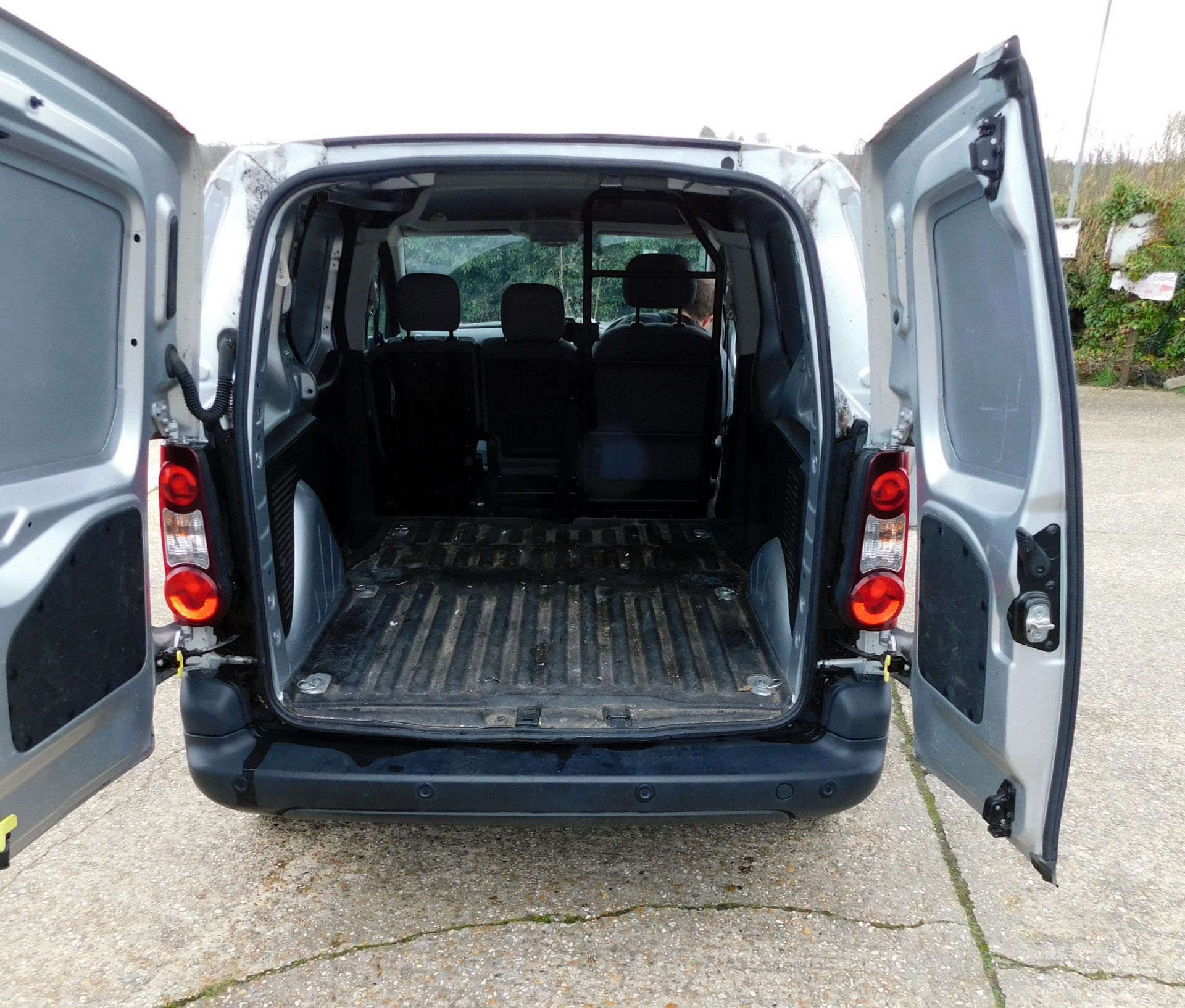 Citroen Berlingo L1 1.6 HDi 625Kg Enterprise 75ps, Registration LD16 OPN, First Registered 31st - Image 9 of 11