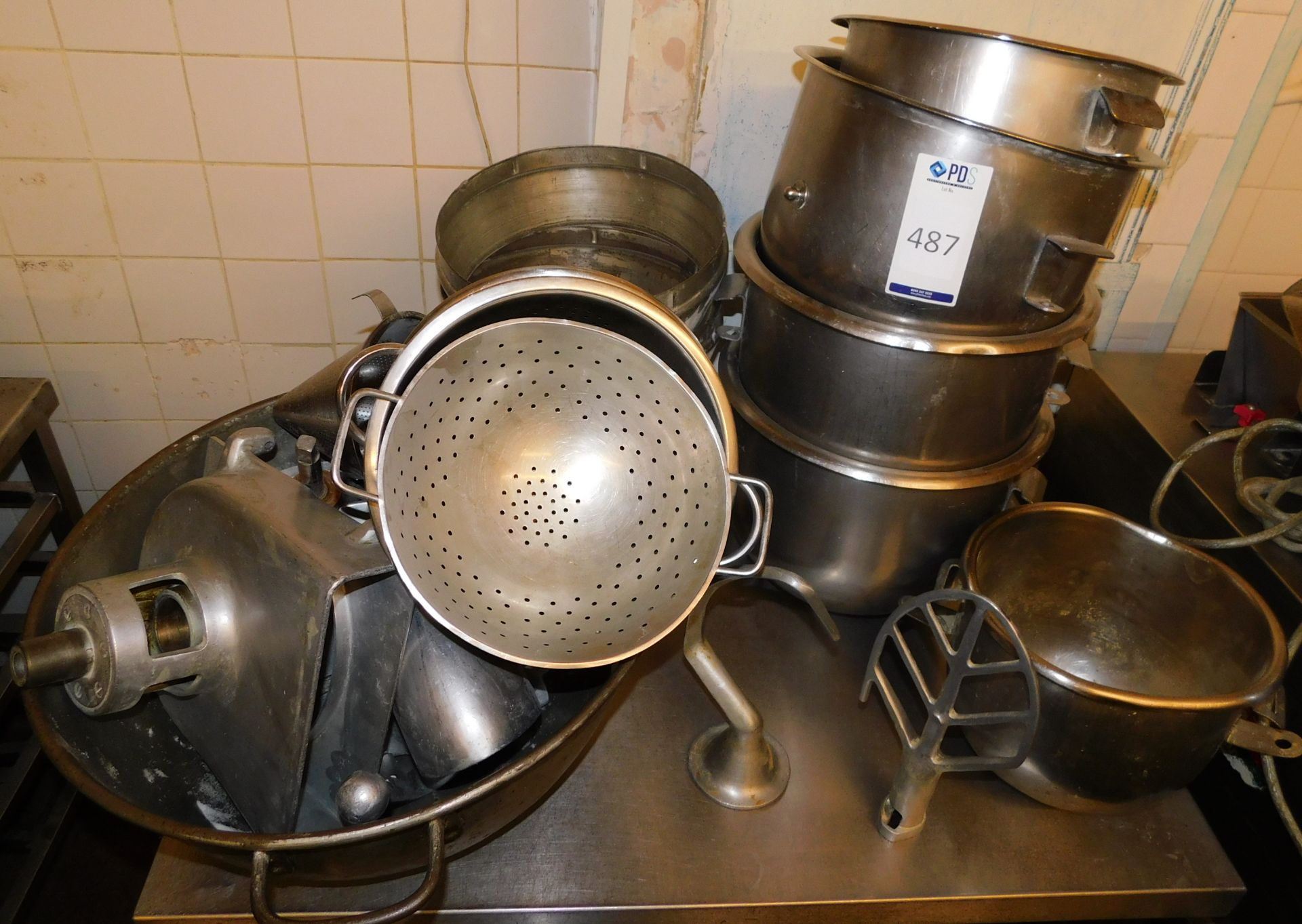 Quantity of Mixing Bowls & Colander’s Etc. (Located Bletchley – See General Notes for Viewing & - Image 2 of 2