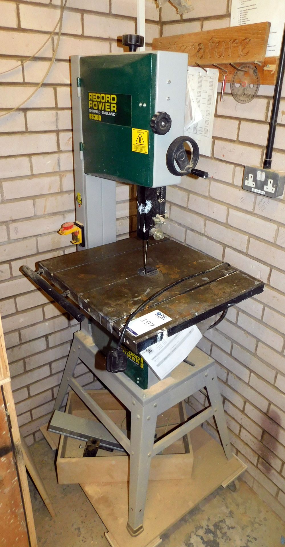 Record BS300 Saw (Located Oldham – See General Notes for Viewing & Collection Details)