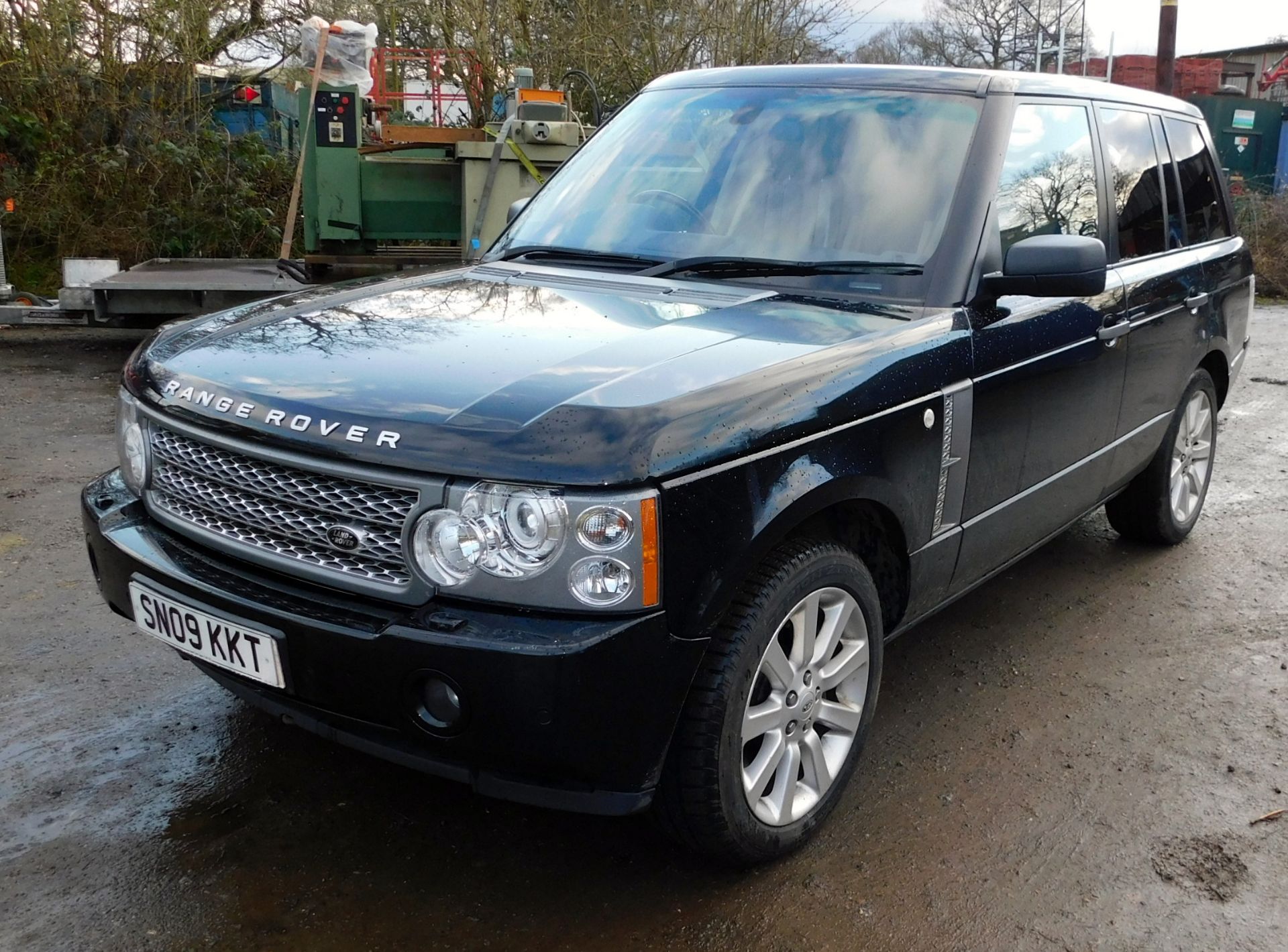 Land Rover Range Rover 4.2L V8 Supercharged Autobiography 4dr, Automatic, Registration SN09 KKT, - Image 2 of 15