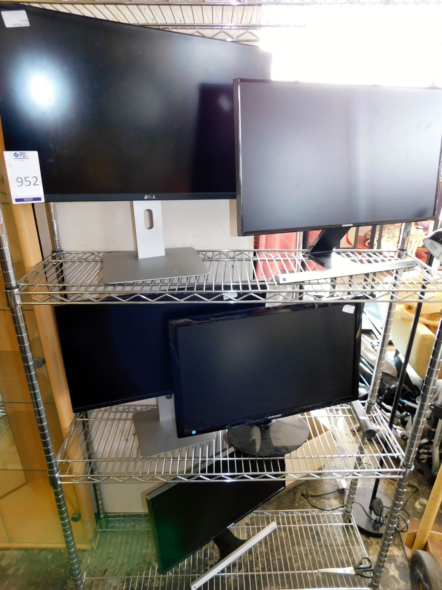 5 Various Monitors (Located Stockport – See General Notes For Viewing & Collection Details)