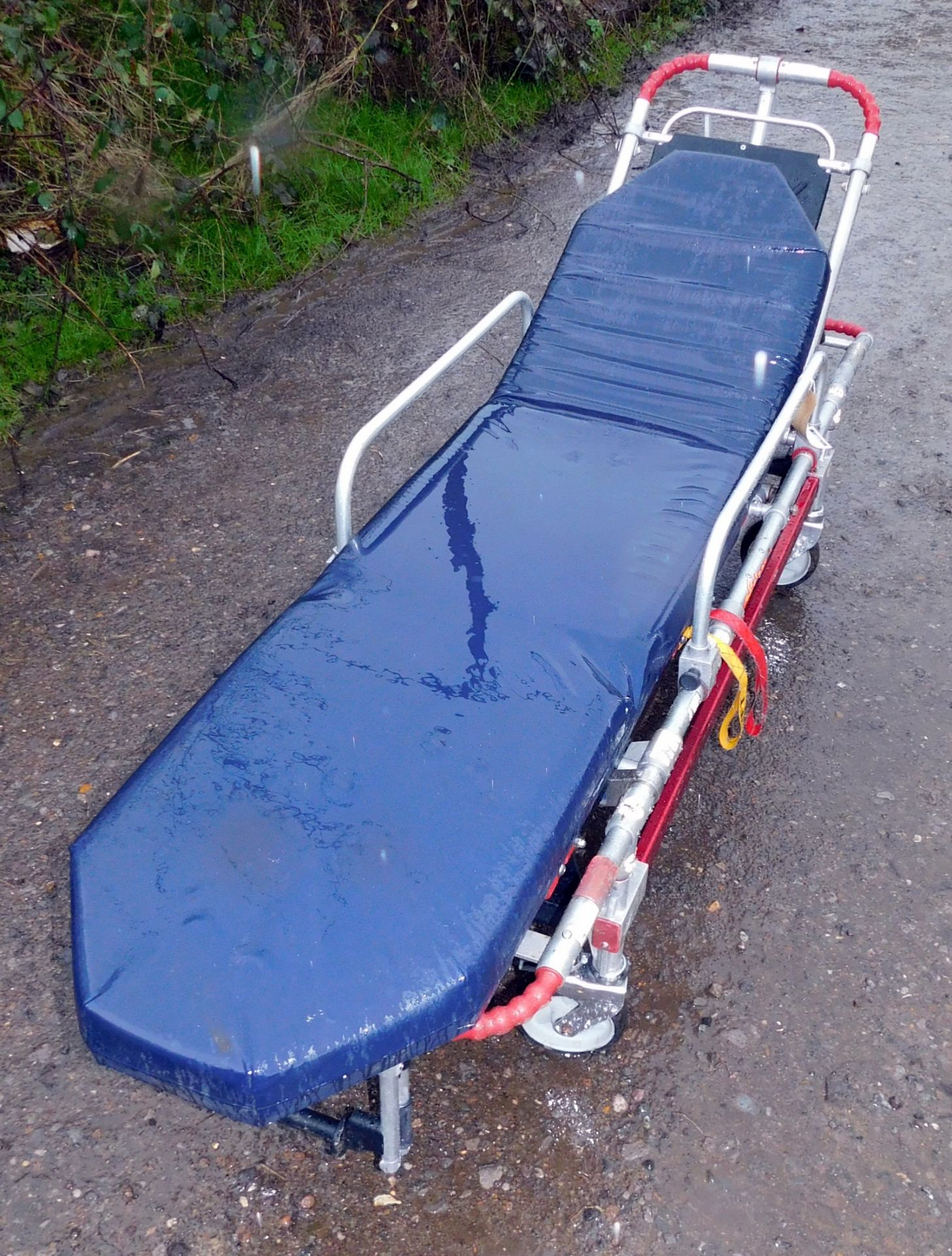 Ferno Falcon Six Stretcher, No Lift Counter (Stored in shed) (Located South Godstone – See General