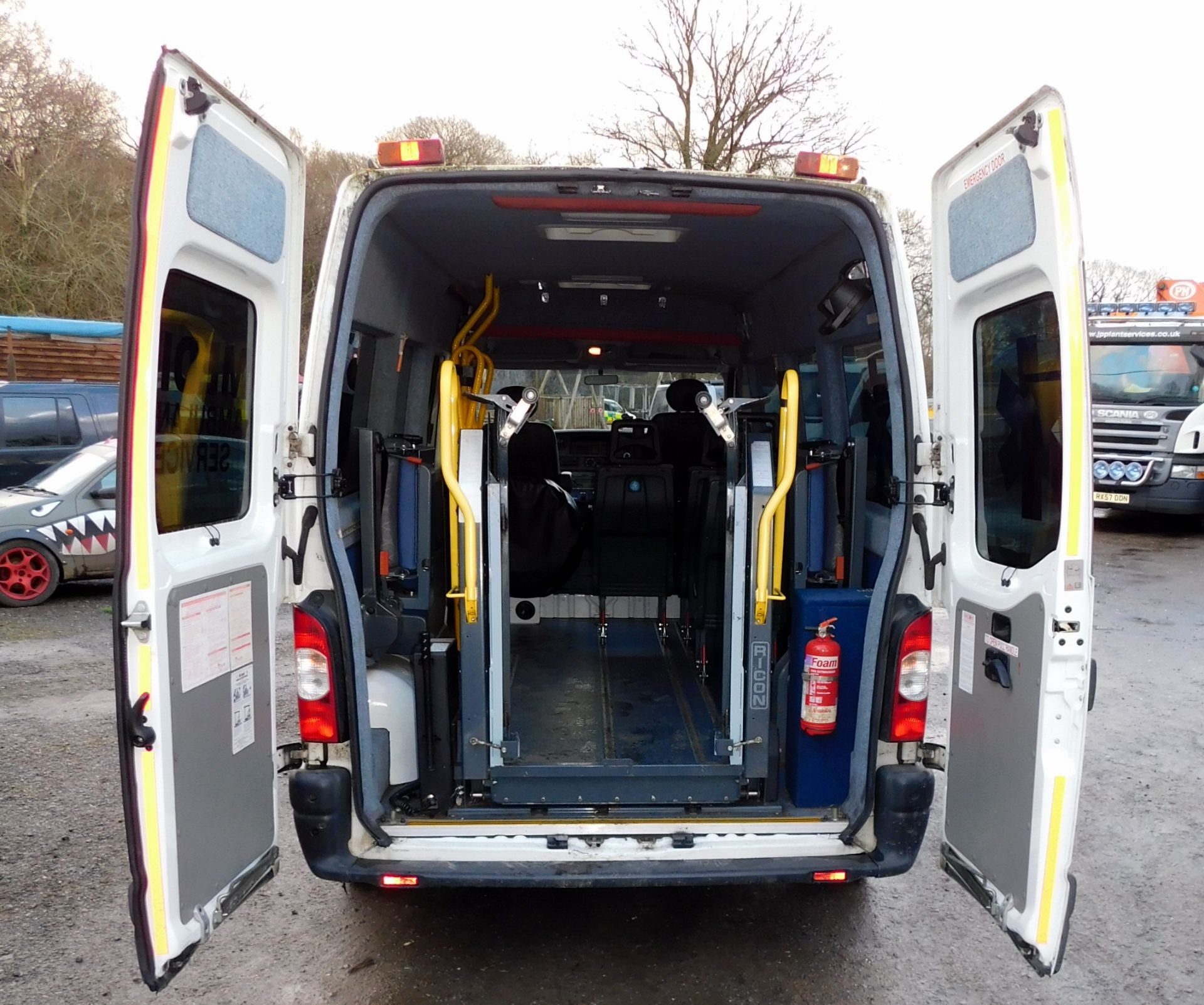 Renault Master LWB, LM35dCi 100 Medium Roof MPV, Registration YX08 FGJ. First Registered 14th - Image 17 of 21