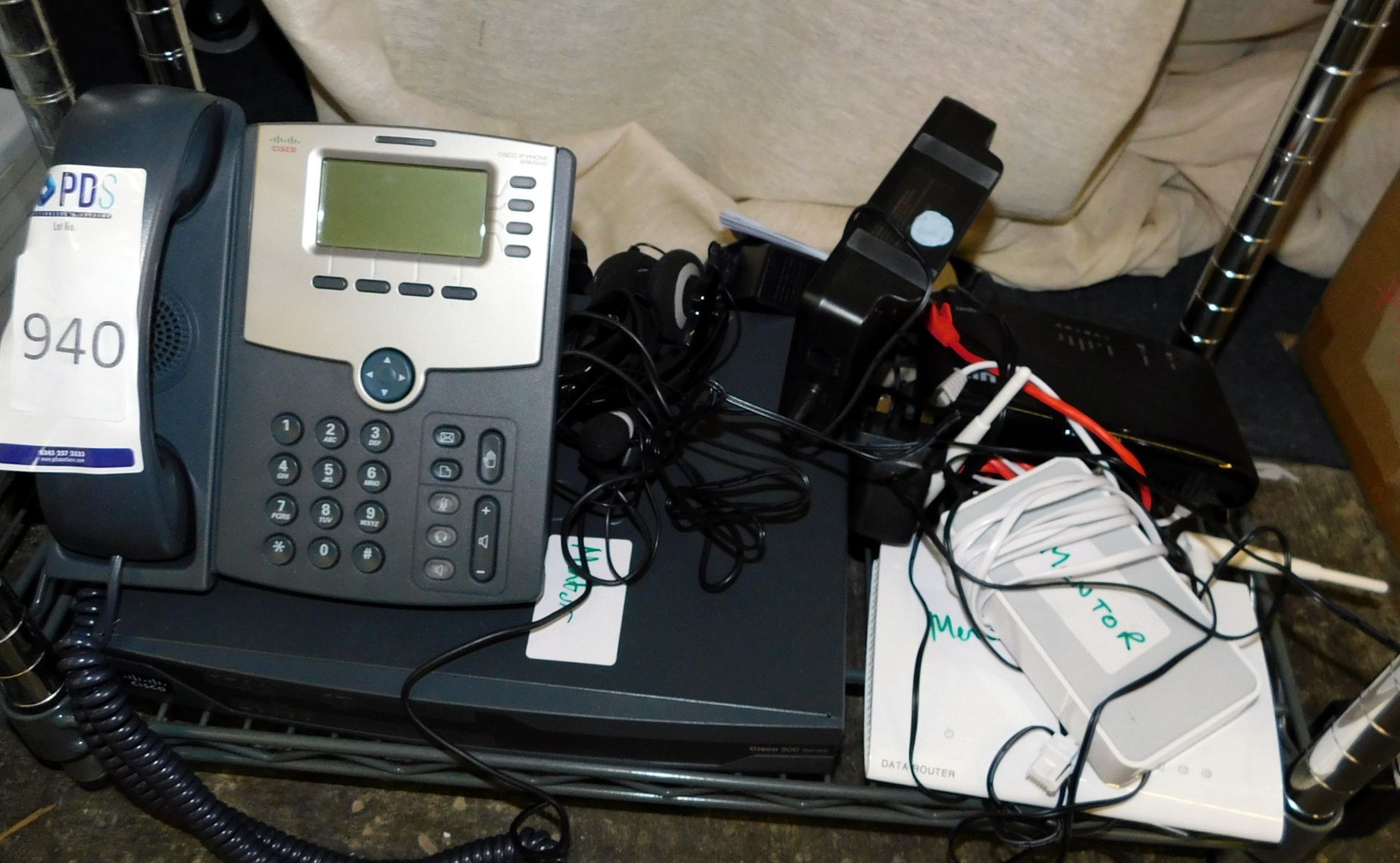 Cisco 800 Series Router, Cisco Telephone Handset & Assorted Equipment (Located Stockport – See