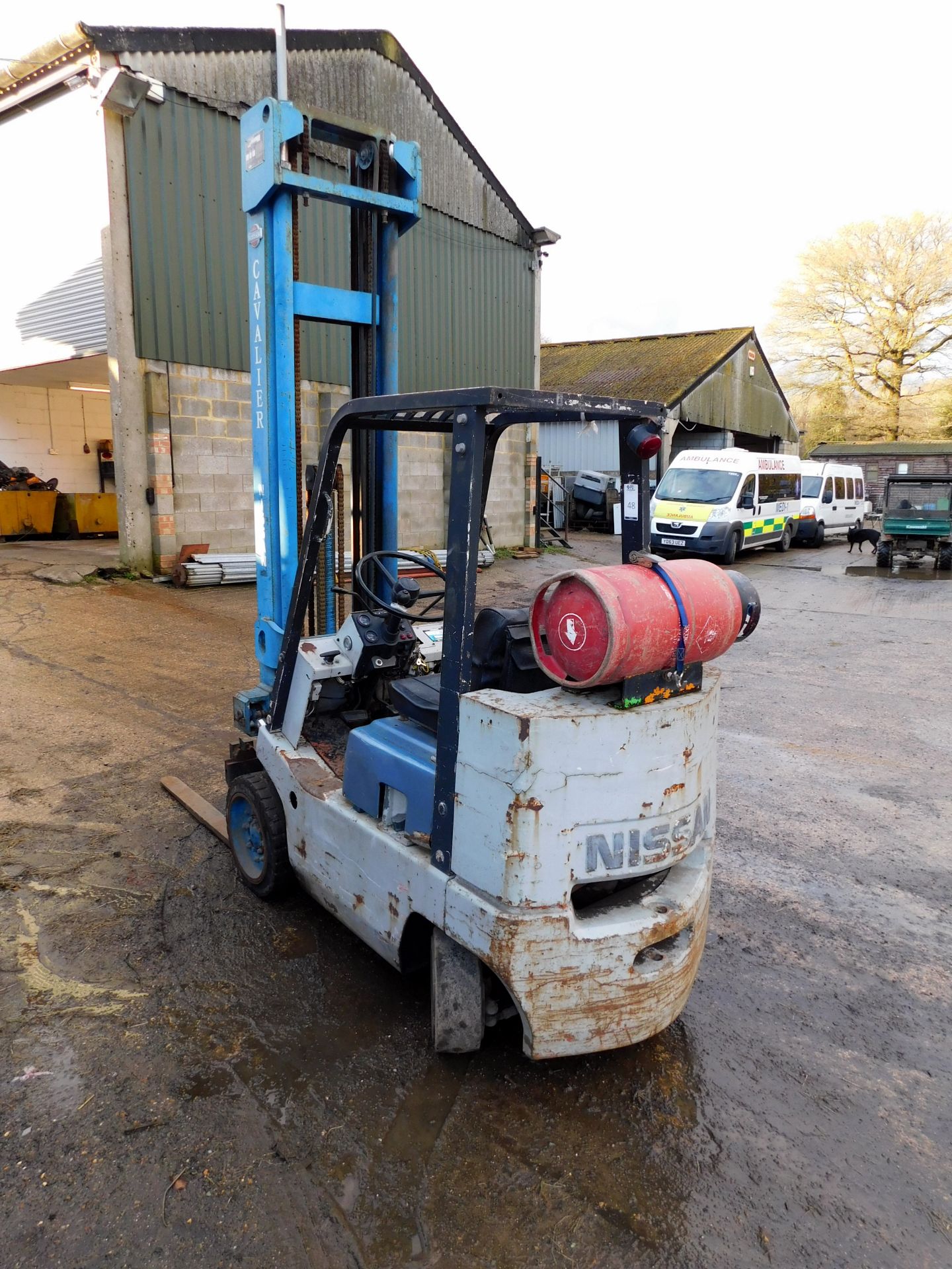 Nissan CPF02 Forklift with Extra High 7m Triple Extension Mast LPG Forklift 2,000kg (Gas Bottle - Image 4 of 11