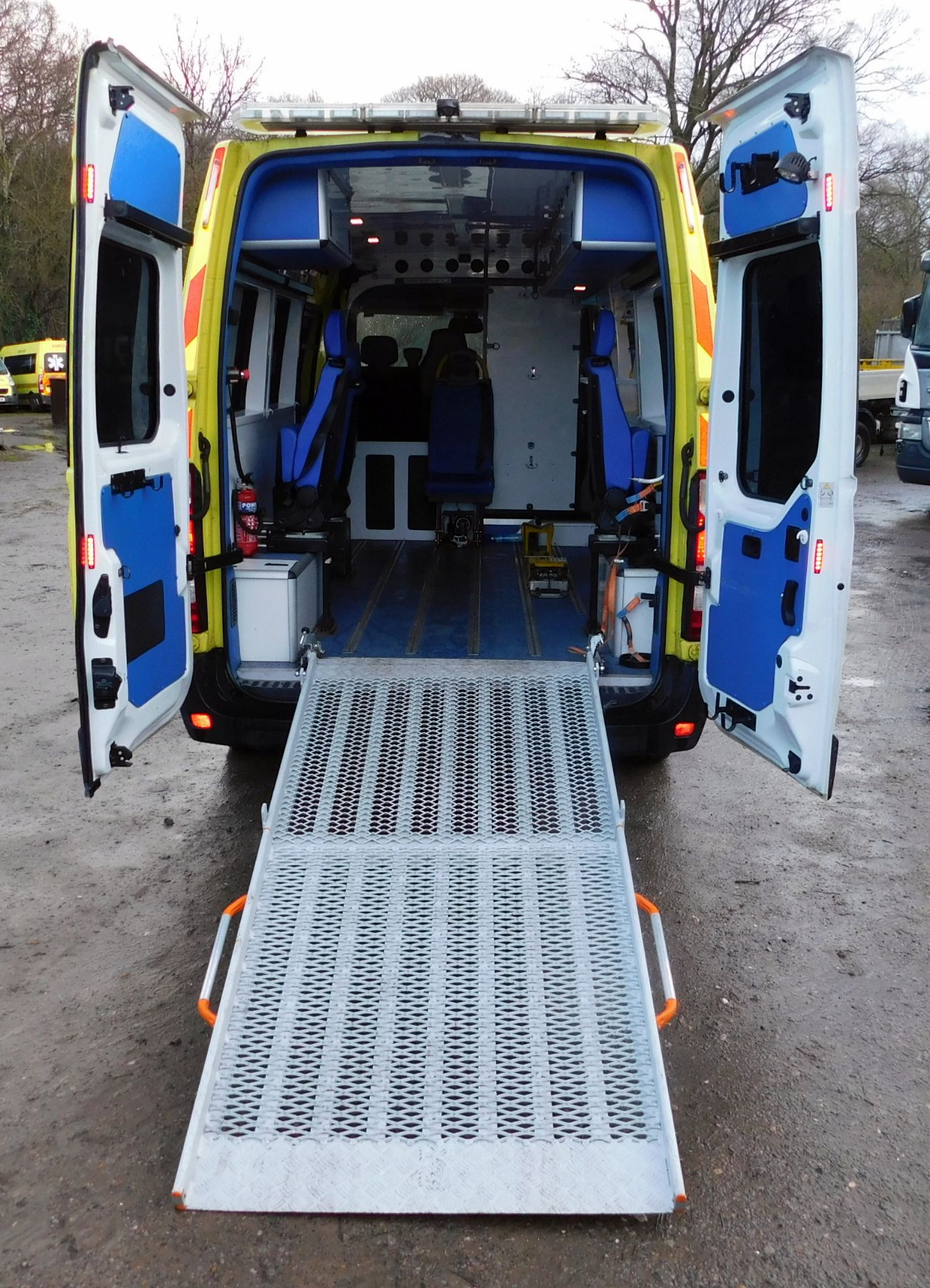 Renault Master LWB FWD, LM35dCi 125 Business+ Medium Roof HDU, Registration LJ15 MHL, First - Image 8 of 21