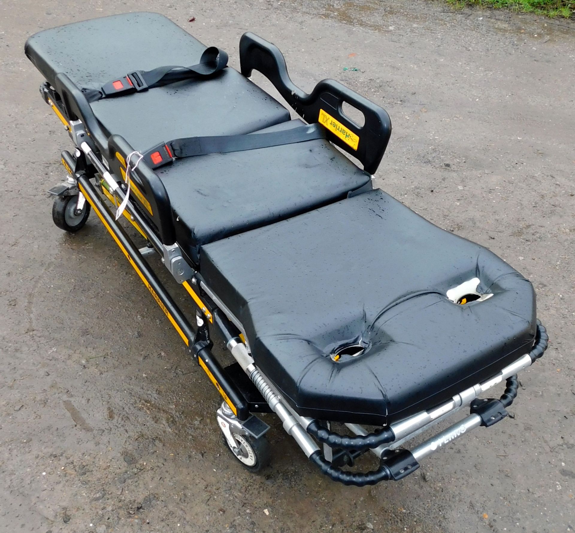 Ferno Harrier XL Battery Powered Stretcher, s/n HAR1051 (2012), Lift Count 184151 (damaged) ( - Image 4 of 7