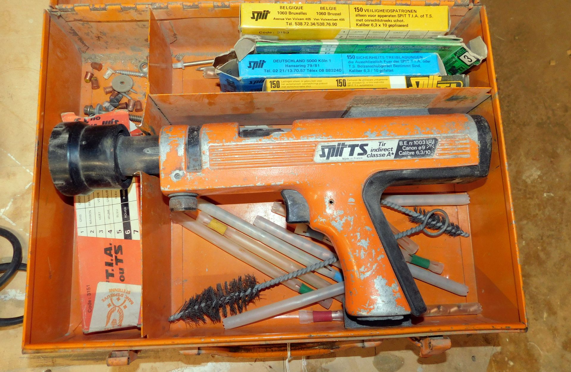 Spit TS Canon Nail Gun (Located Oldham – See General Notes for Viewing & Collection Details) - Image 2 of 3