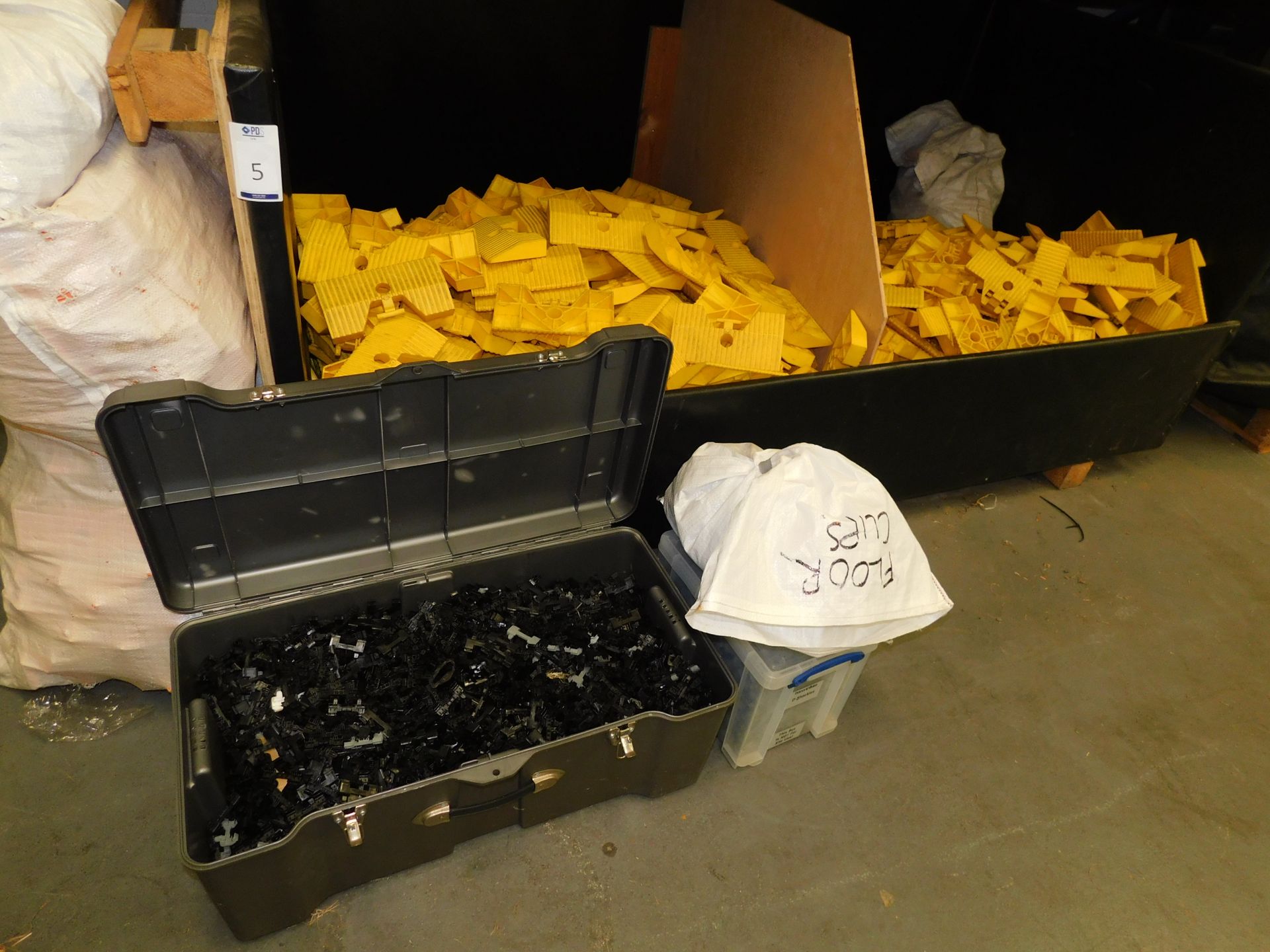 Quantity of Flooring End Pieces & Clips in Wooden Box & Various Bags (Located Northampton – See - Image 2 of 5