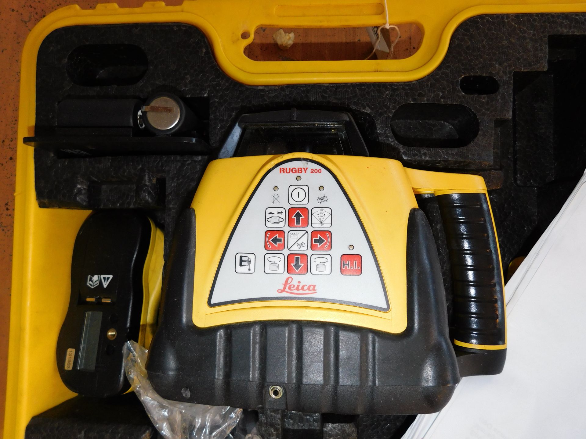 Leica Rugby 200 Laser Level with Tripod (Located Northampton – See General Notes for Details) - Image 2 of 4