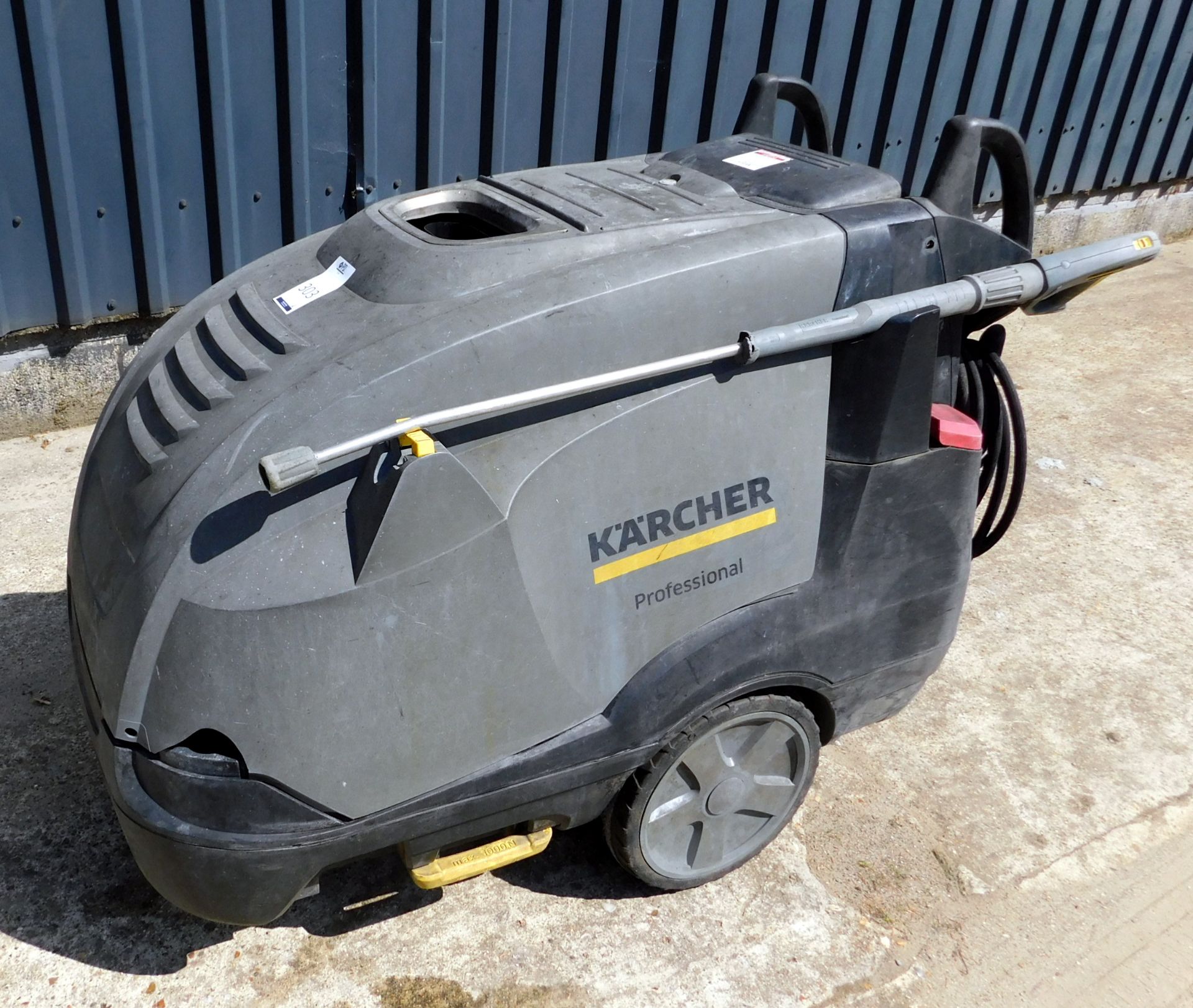 Karcher RM110/HDS 7/10-4M Hot Water High-Pressure Washer Serial No. 011041 (Located Brentwood, See