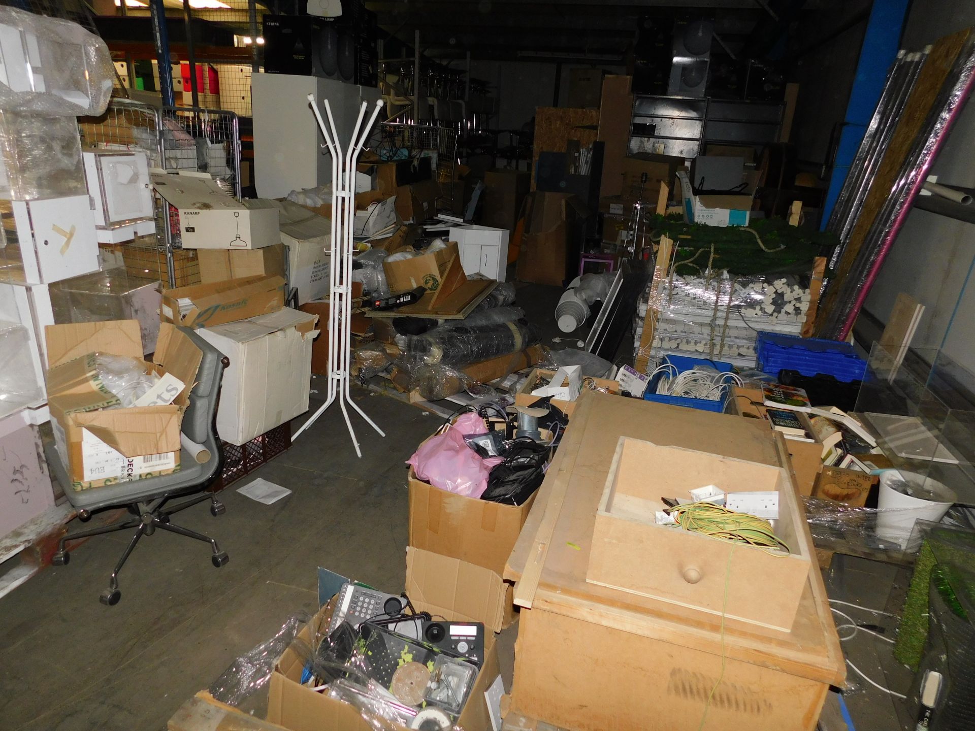 Contents of Mezzanine of Room Dressing Equipment etc. (Located Huntingdon, See General Notes for - Image 15 of 16