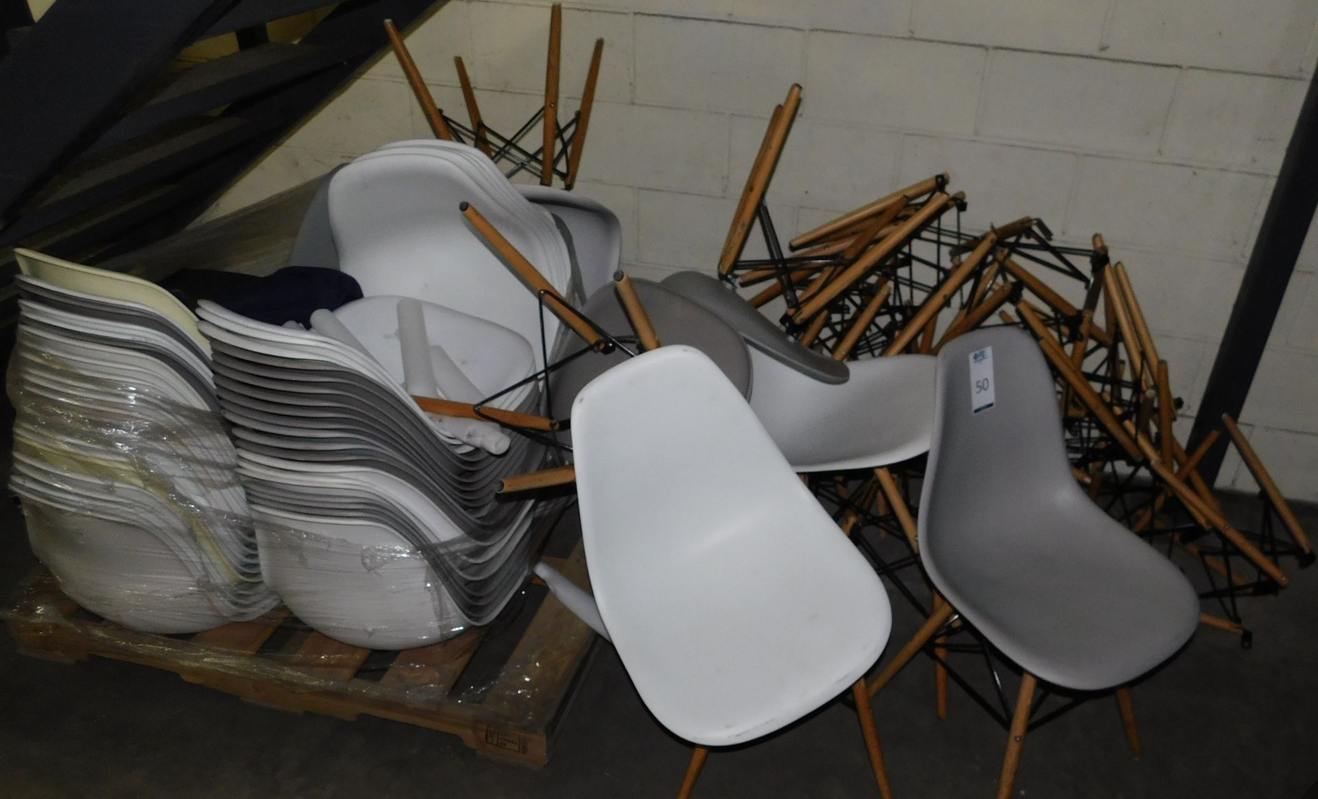 Approximately 80 Plastic Chairs with Wooden Frame Legs (Pallet Containing Legs Located on Mezzanine) - Image 4 of 5