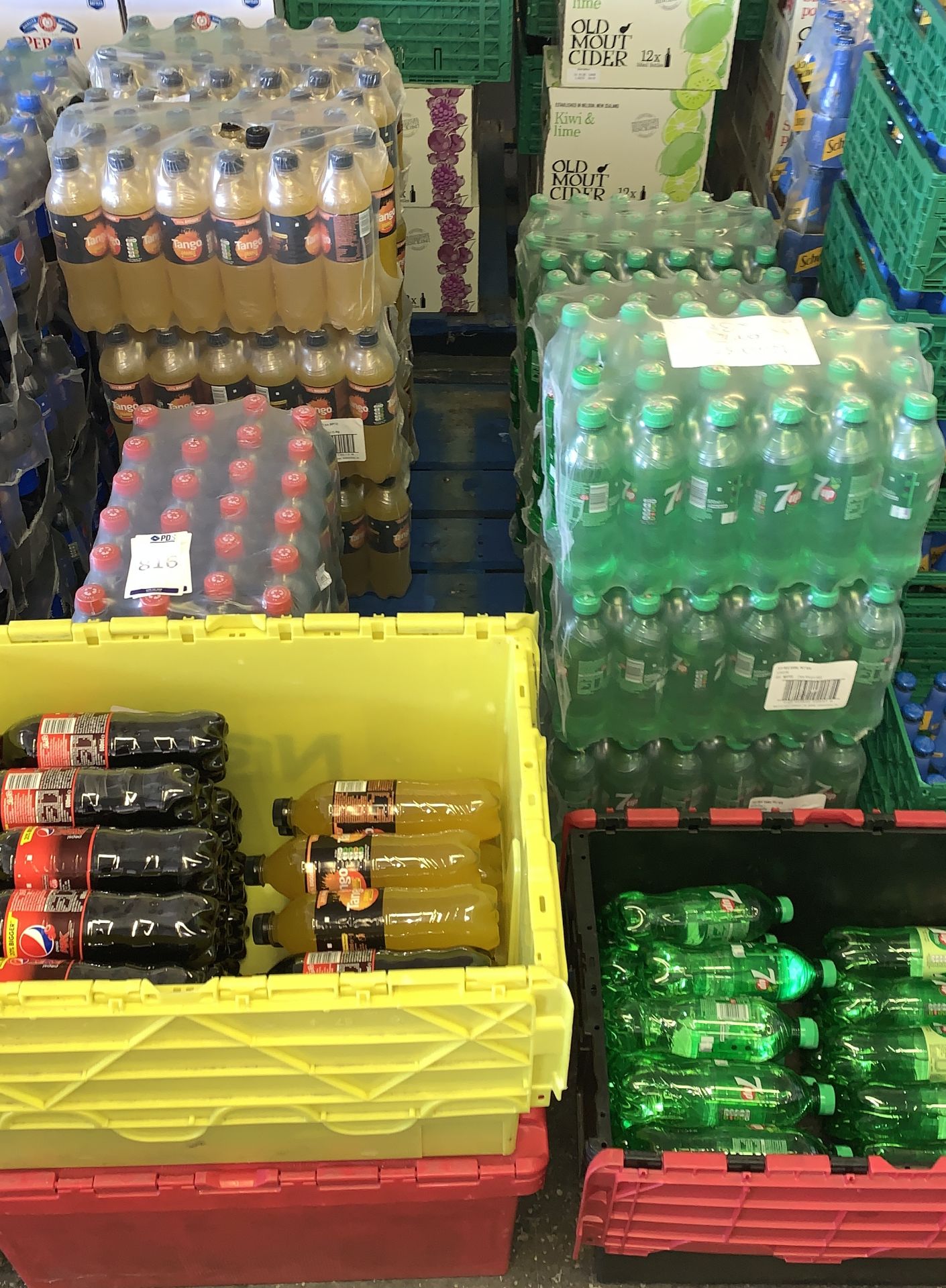 Contents of Pallet to Include; 75 Bottles of Pepsi Max Raspberry, 600ml, 200 Bottles of Tango - Image 2 of 2