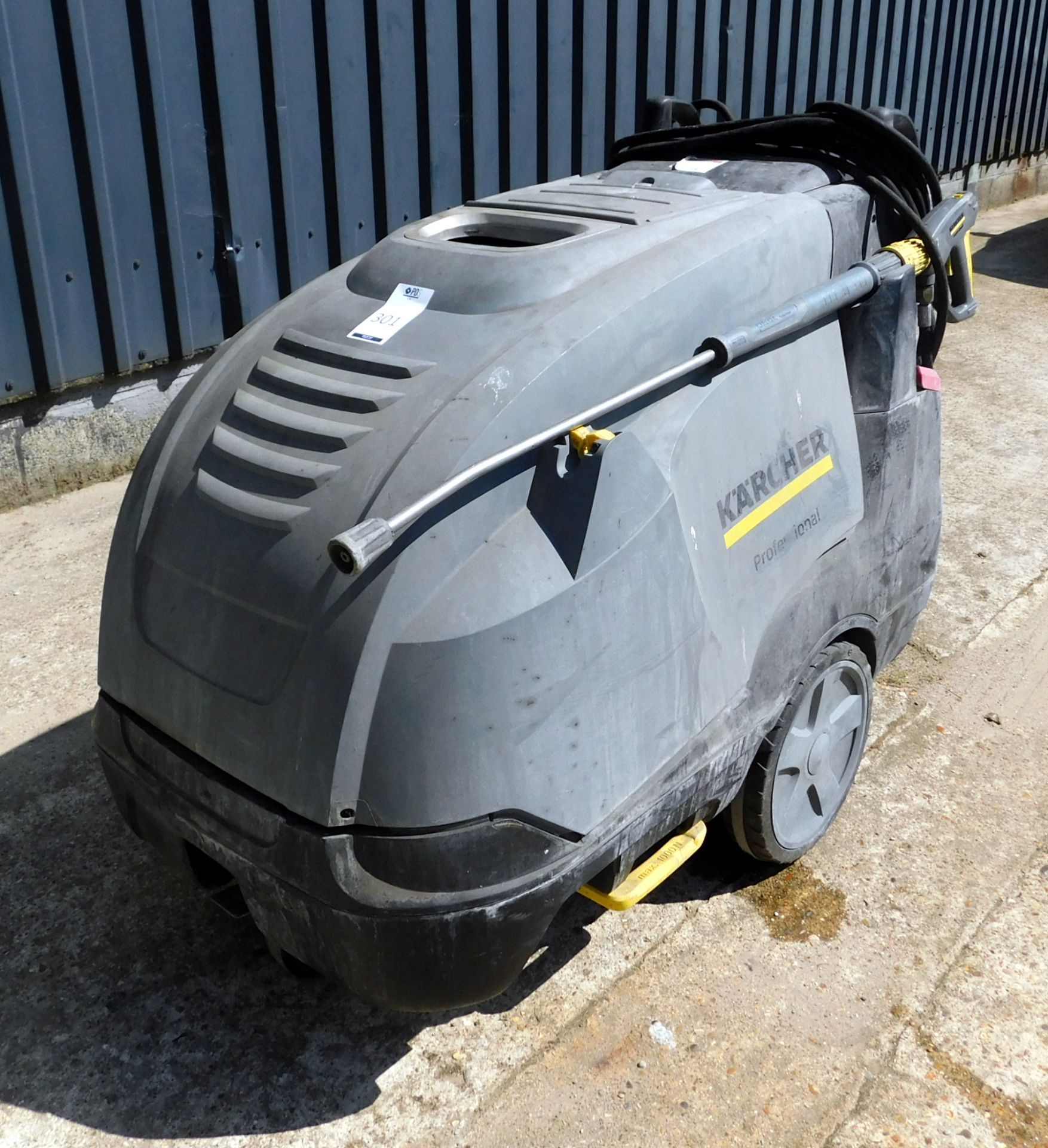 Karcher RM110/HDS 7/10-4M Hot Water High-Pressure Washer Serial No. 011070 (Located Brentwood, See