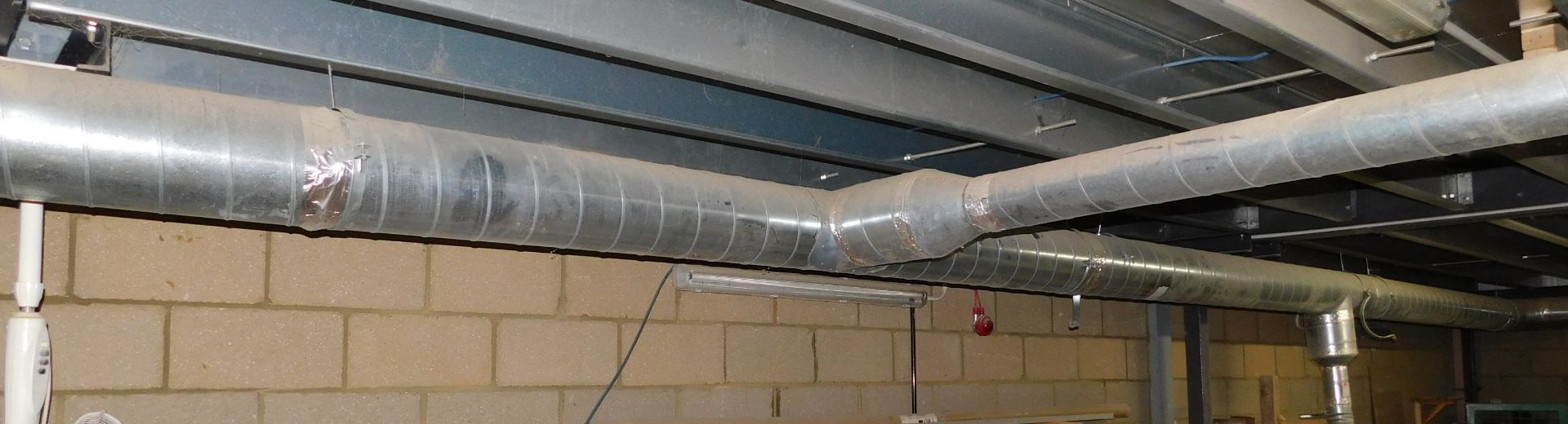 3 Bag Dust Extractor & Quantity of Ducting (Located Huntingdon, See General Notes for More Details) - Image 2 of 5