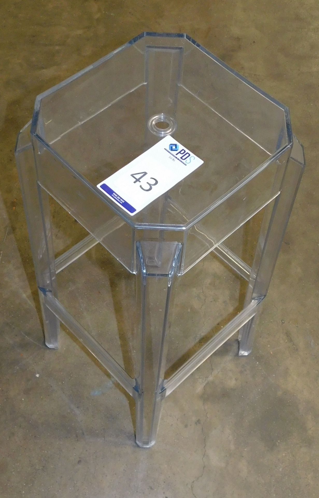 135 High Perspex Fox Stools, Clear (Located Huntingdon, See General Notes for More Details) - Image 2 of 4