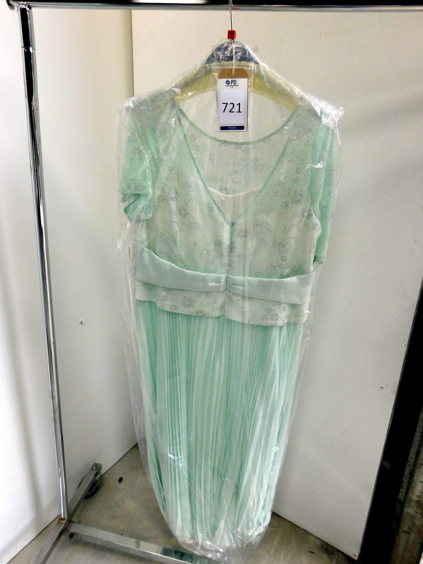 Condici Dress, Size 18 (Located Brentwood, See General Notes for More Details)