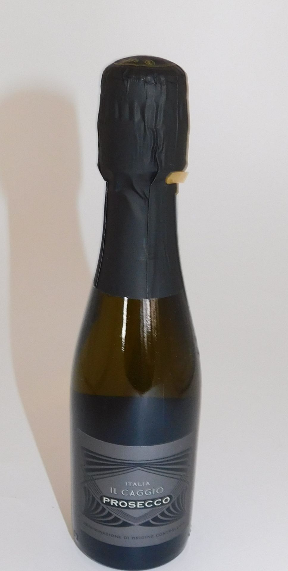 48 Bottles of Il Caggio Prosecco, 200ml (Located Stockport – See General Notes for More Details)