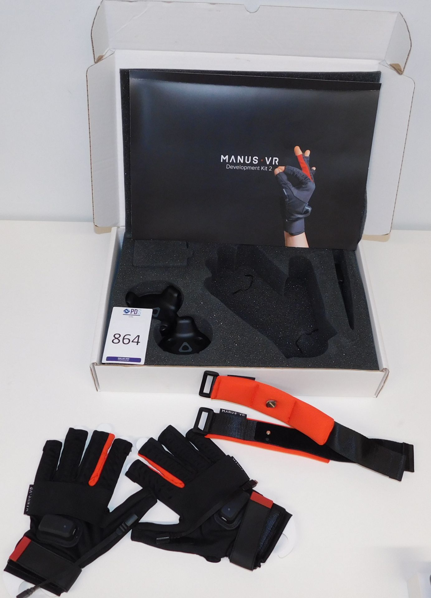 Manus VR Development Kit 2 Glove Set (Located Manchester – See General Notes for More Details) - Image 2 of 2