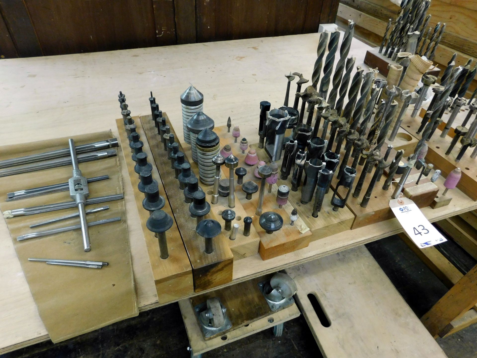 Quantity Of Various Hole Cutting, Router And Other Drill Bit Attachments (Located Bethnal Green –